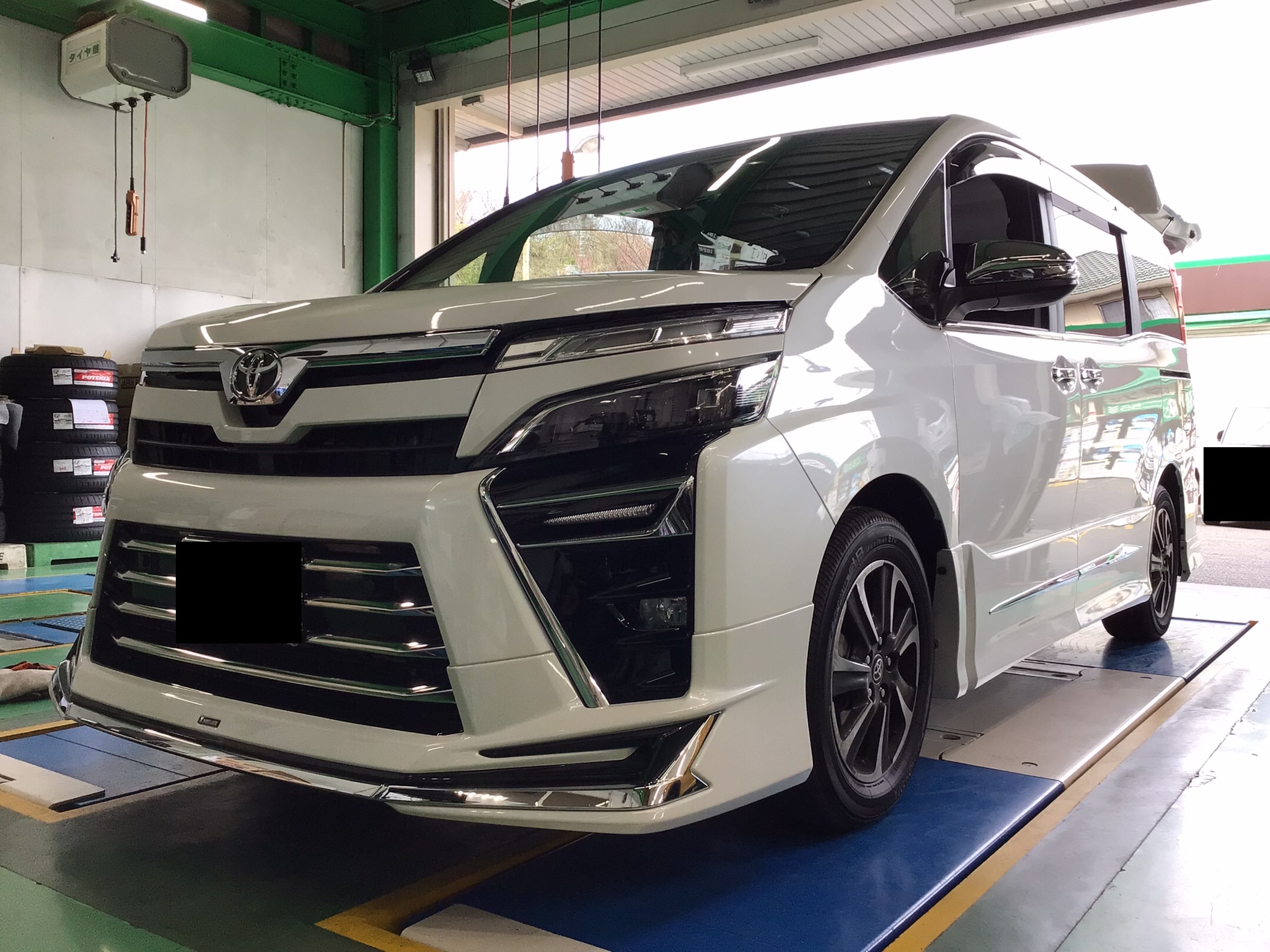 ☆送料無料☆ 当日発送可能 TOYOTA トヨタ純正80系 VOXY ヴォクシーG's
