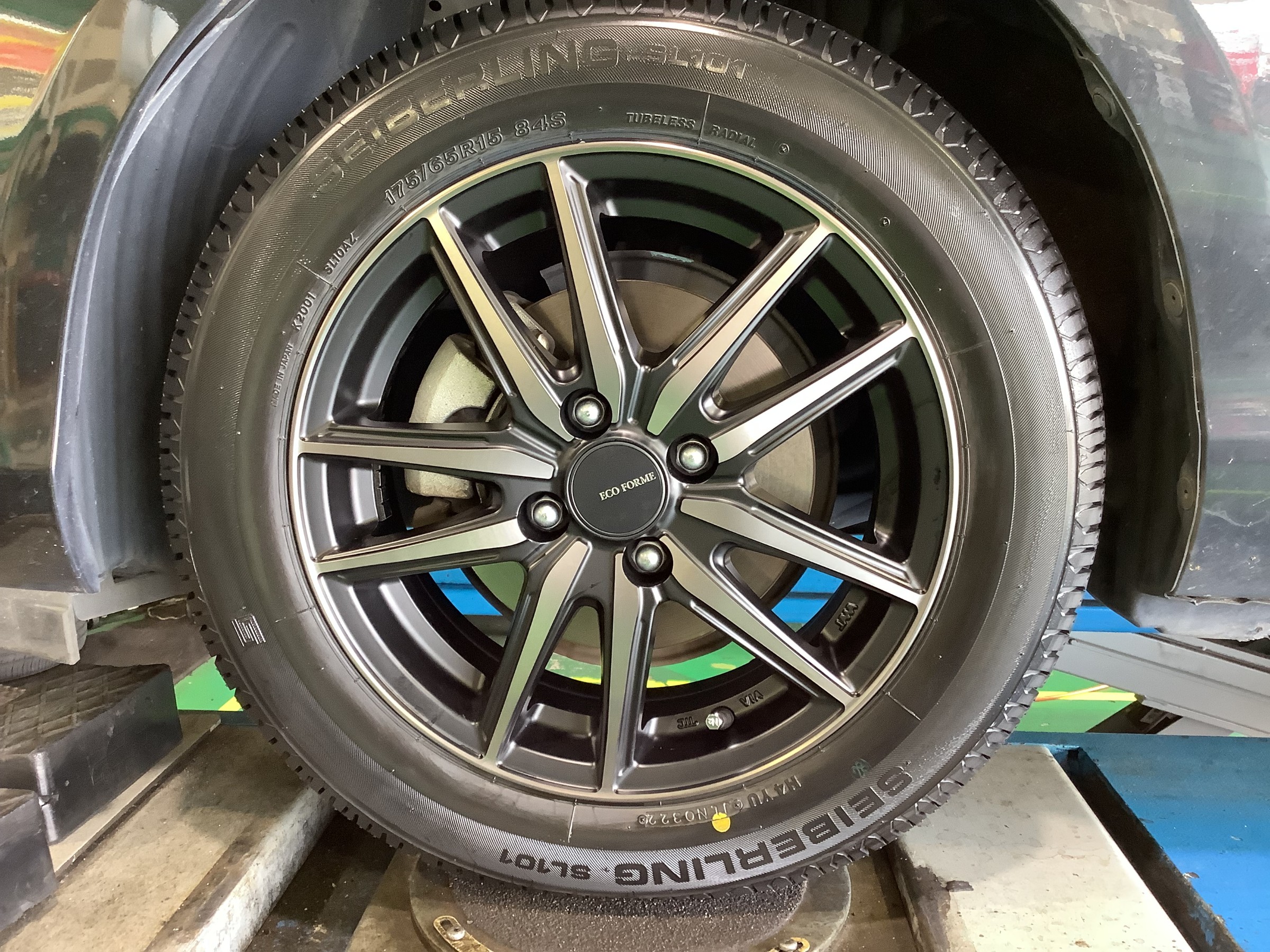 新品ホイール装着後の画像