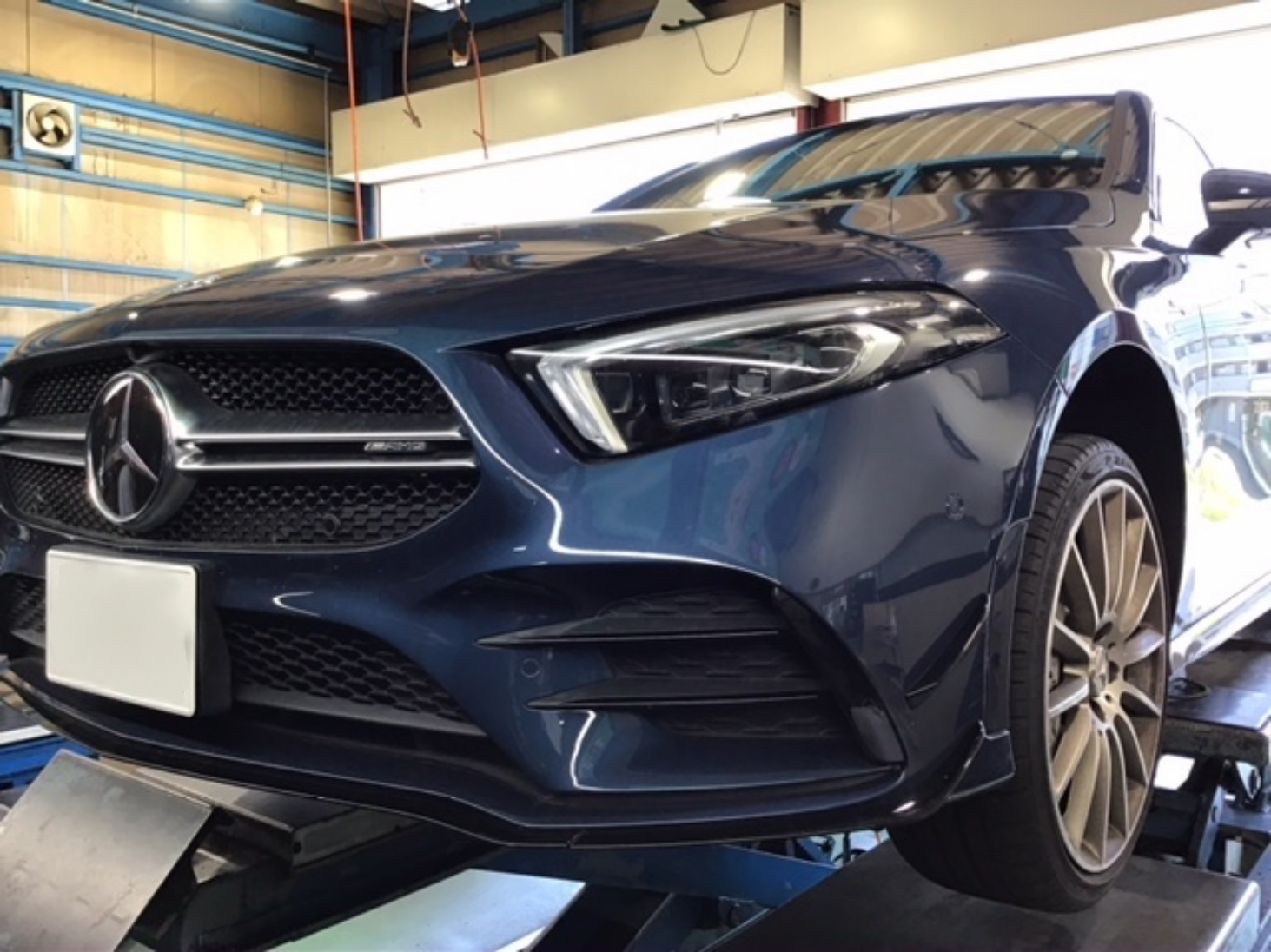 メルセデスAMG A35 エディション1純正フロント グリル ブラック