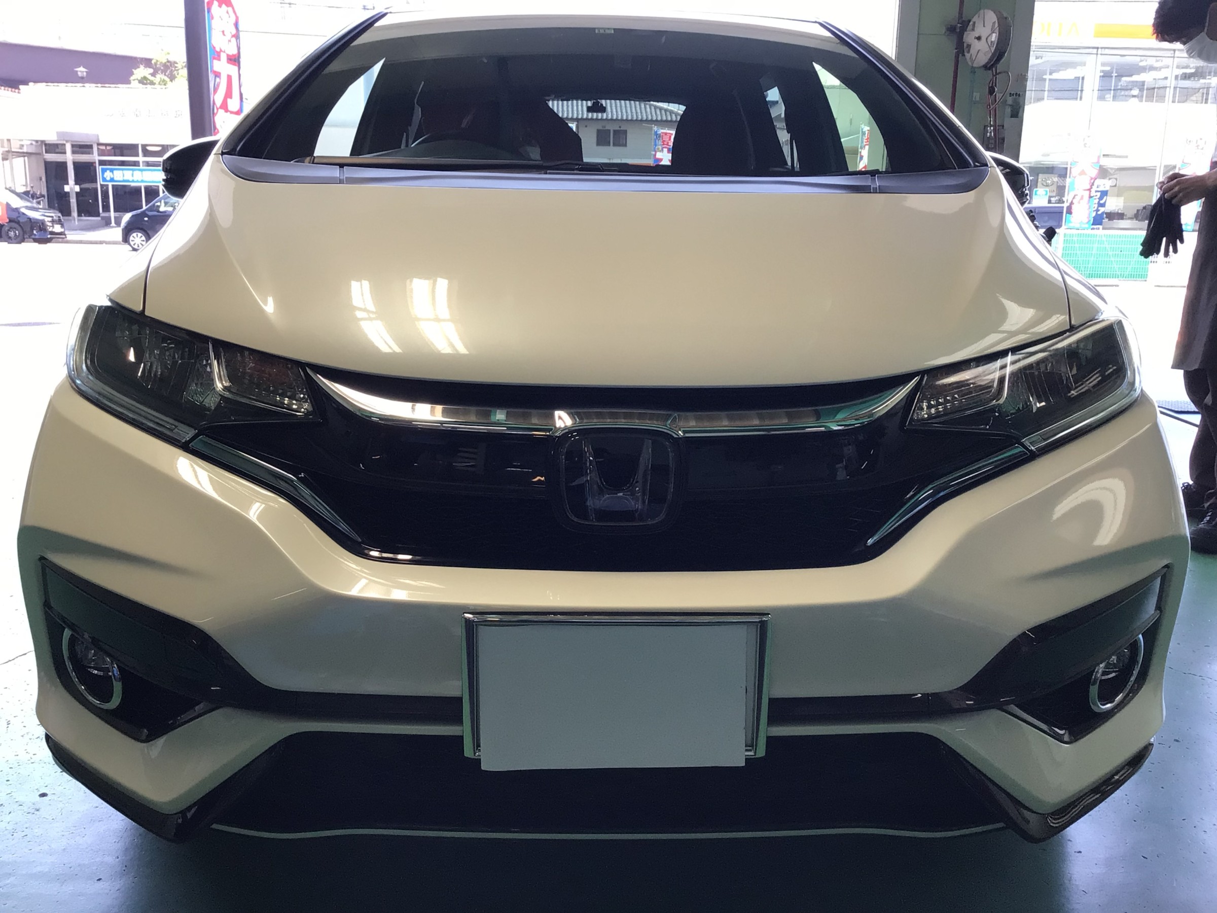 フィットハイブリッドタイヤ館廿日市