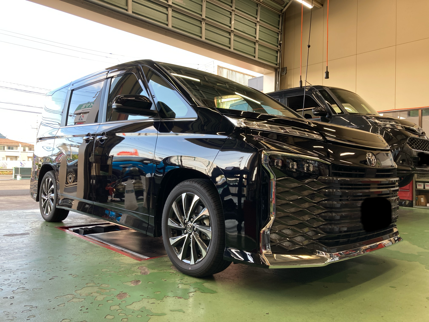 90VOXY レオニスLM 17インチでキメる！ | トヨタ ヴォクシー