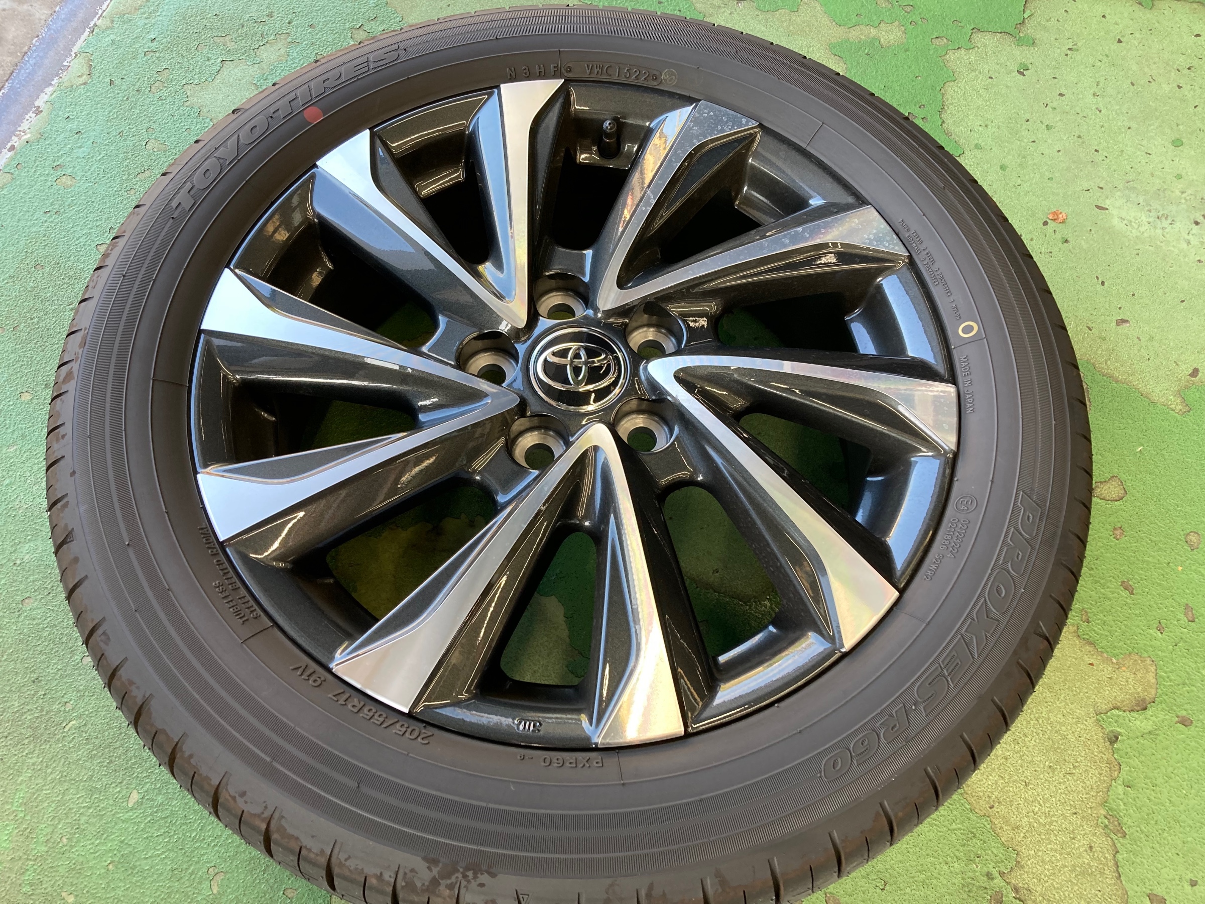 90VOXY レオニスLM 17インチでキメる！ | 店舗おススメ情報 | タイヤ館