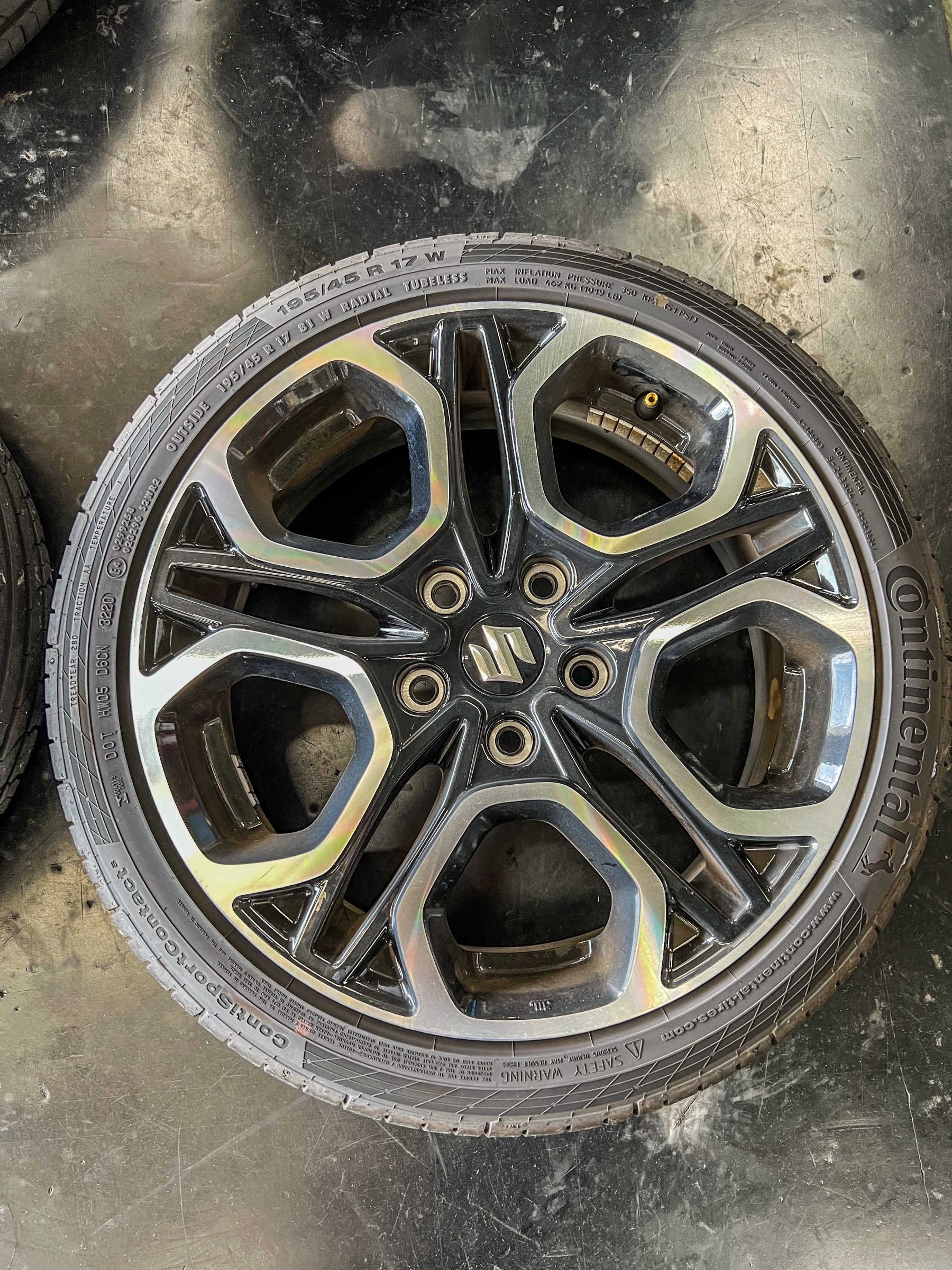 大人気ホイール取付！TE37 をスイフトスポーツに！ | 店舗おススメ情報