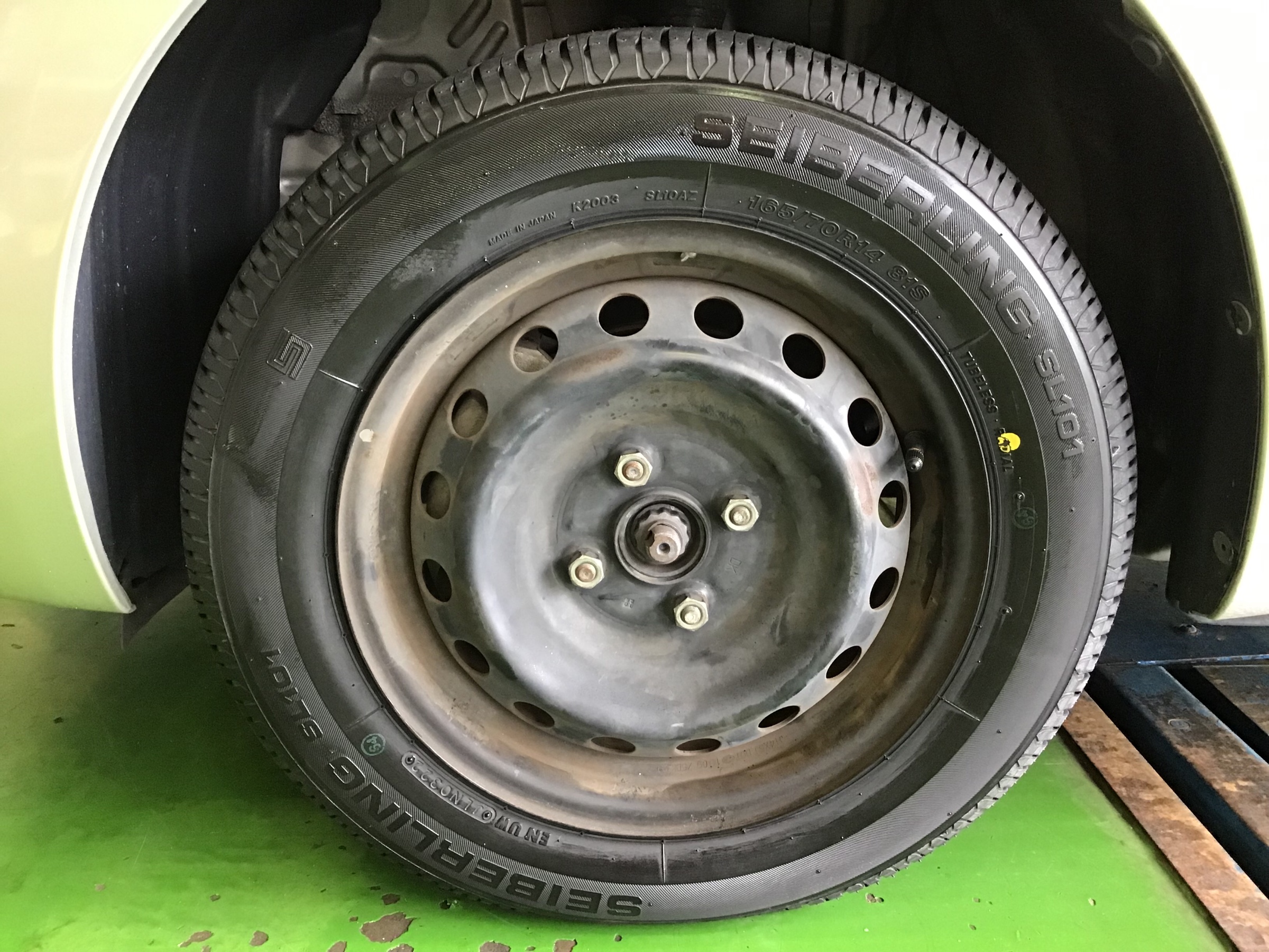 本日の作業 ヴィッツ トヨタ ヴィッツ タイヤ タイヤ・ホイール関連