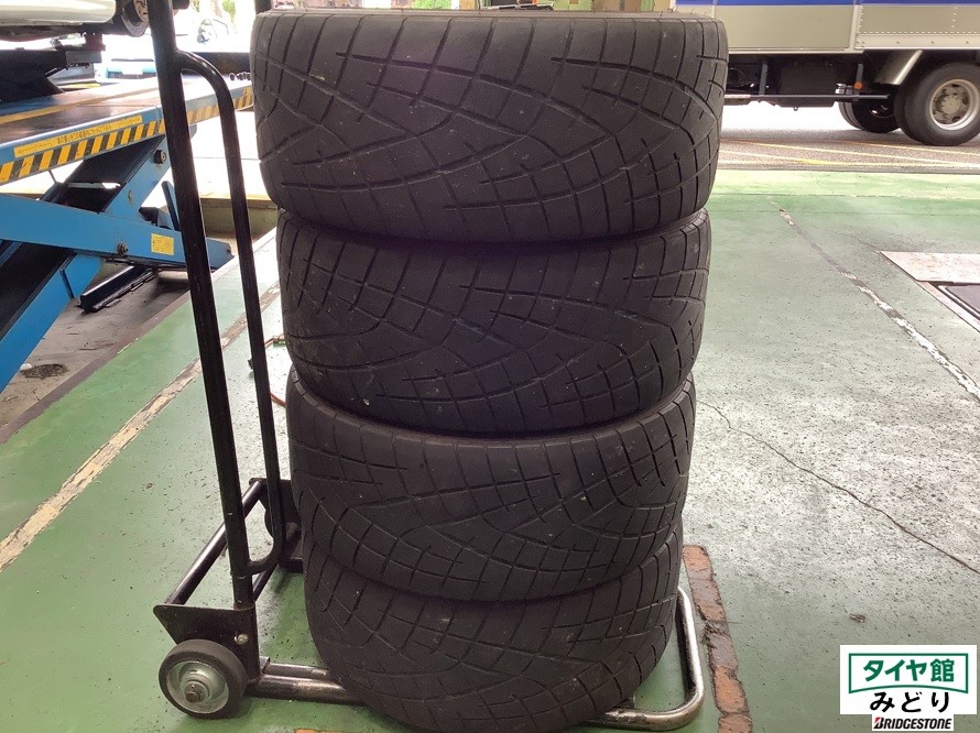 BNR32 スカイラインGT-Rより取り外し 8J TOYOTIRES タイヤ付 BNR32 スカイラインGT-Rより取り外し 8J TOYOTIRES タイヤ付