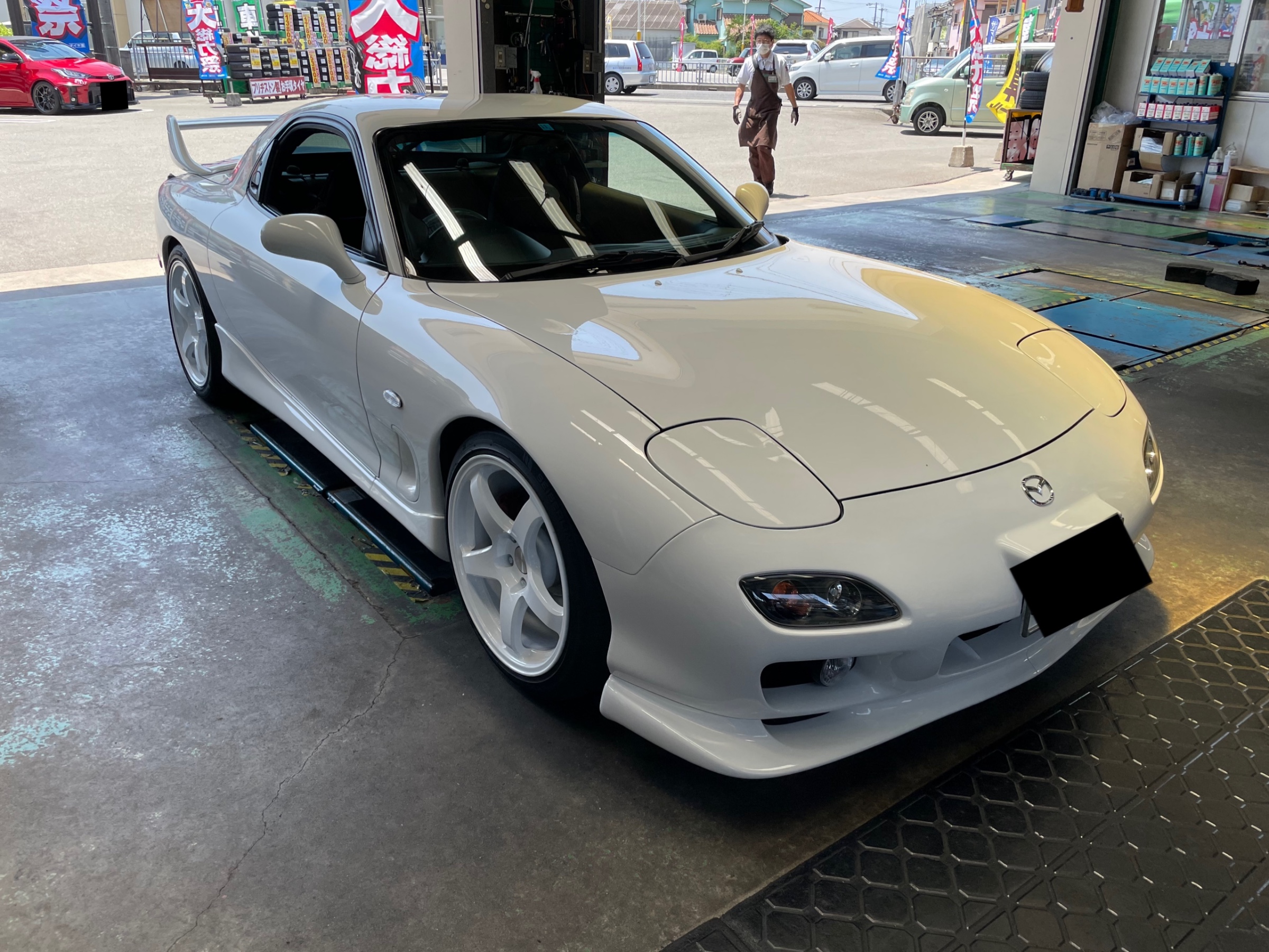 RX-7シートカバー取り付け(^^)/ | マツダ RX-7 その他 パーツ取付