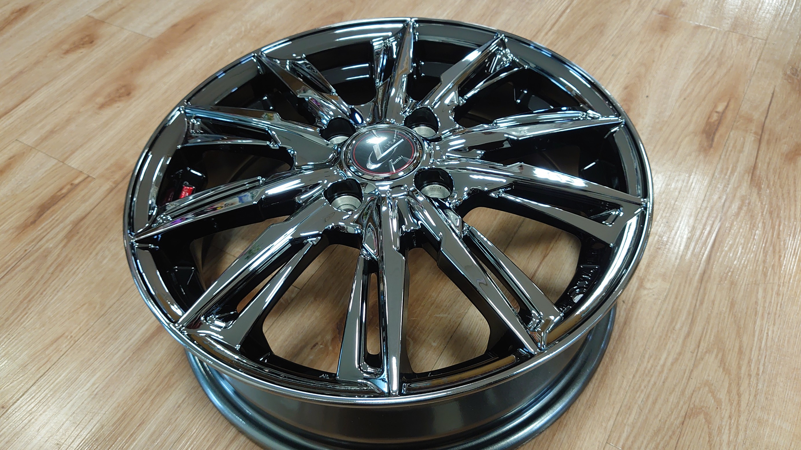 WEDS レオニスGX NEWカラー BLACK METAL EDITION | 施工事例・入荷情報