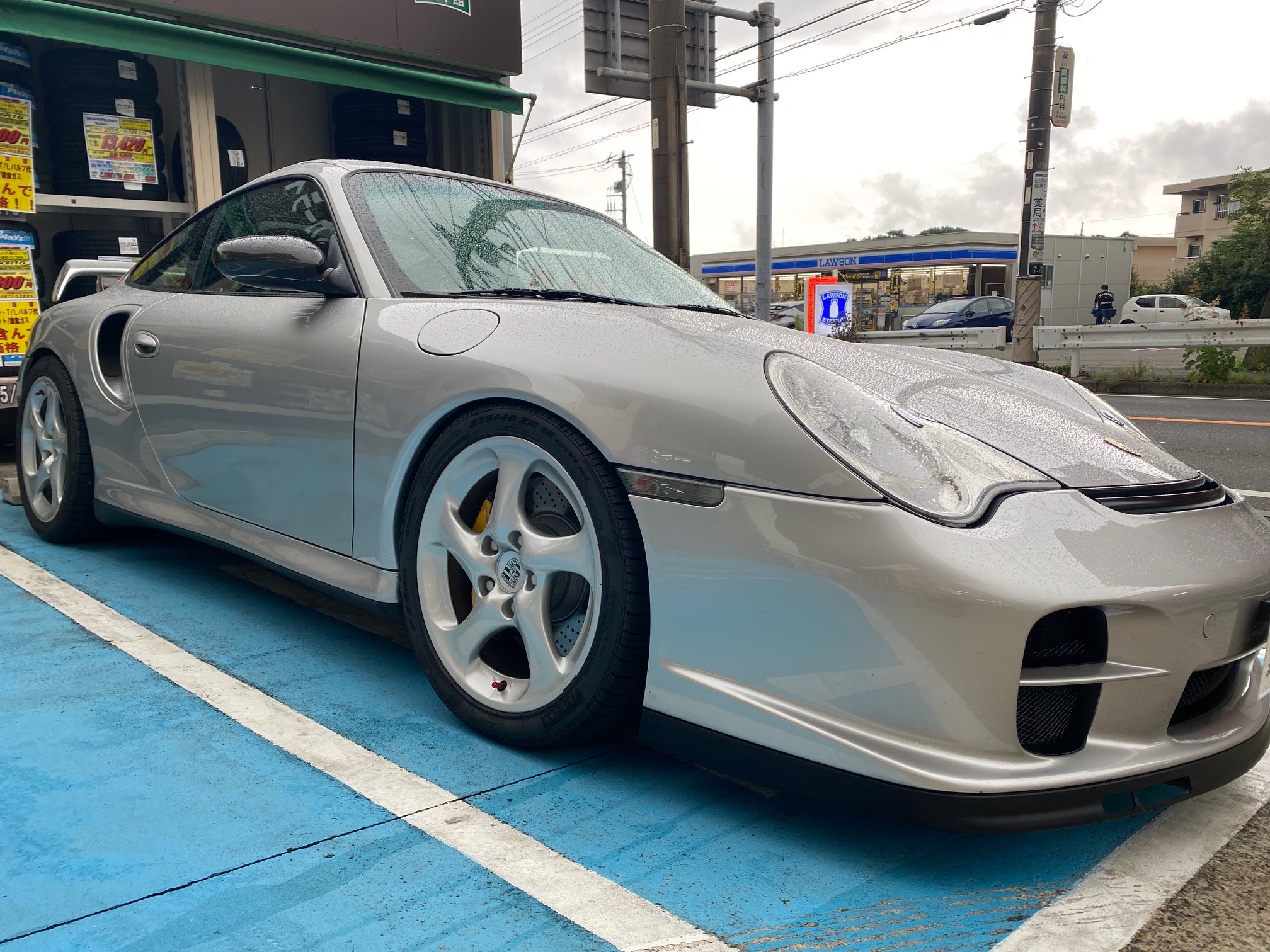 ポルシェ996 GT2 アライメント | 店舗おススメ情報 | タイヤ館 瀬谷