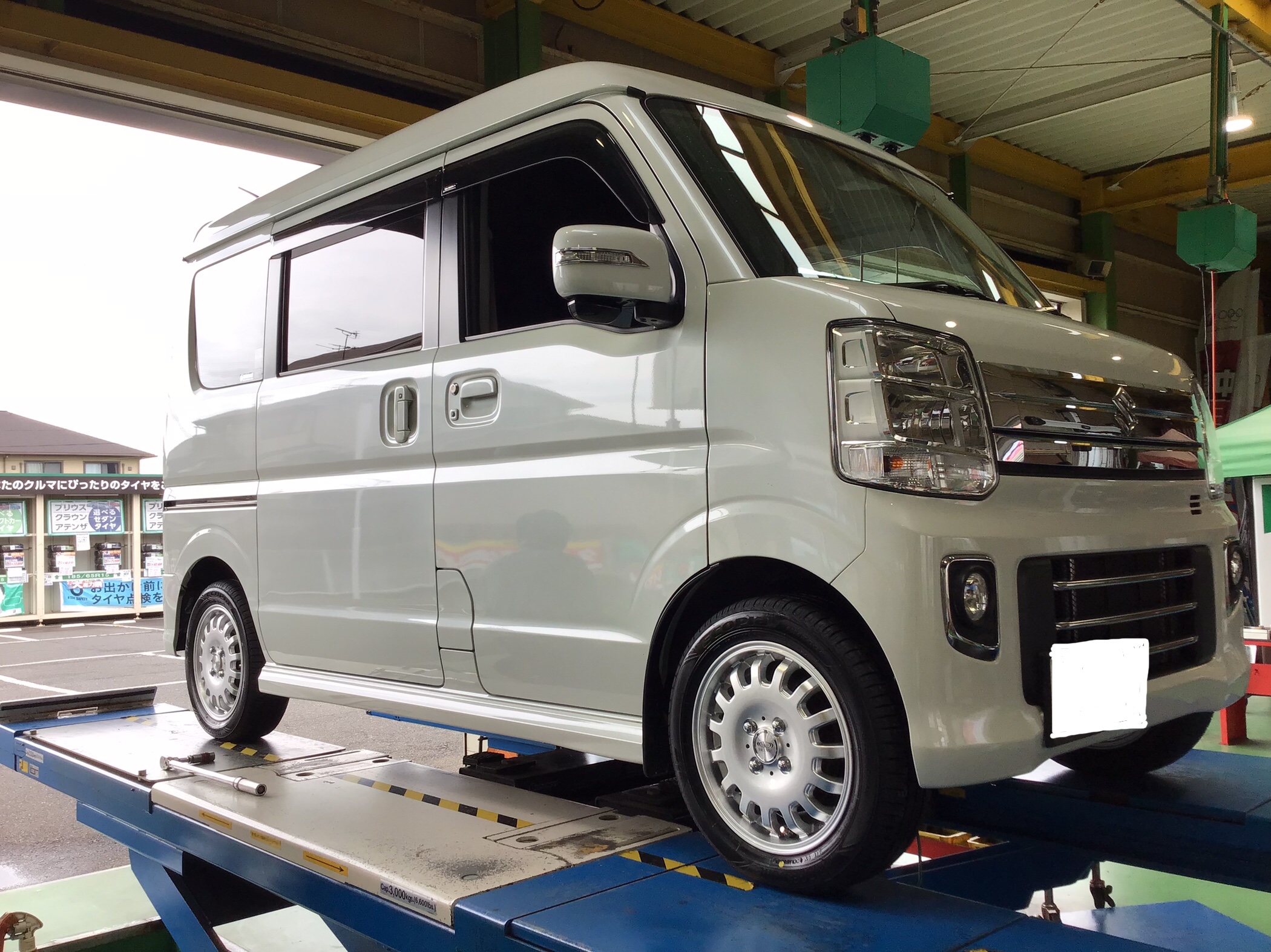 エブリイワゴン タイヤ&ホイールセット取付です！ | 店舗おススメ情報