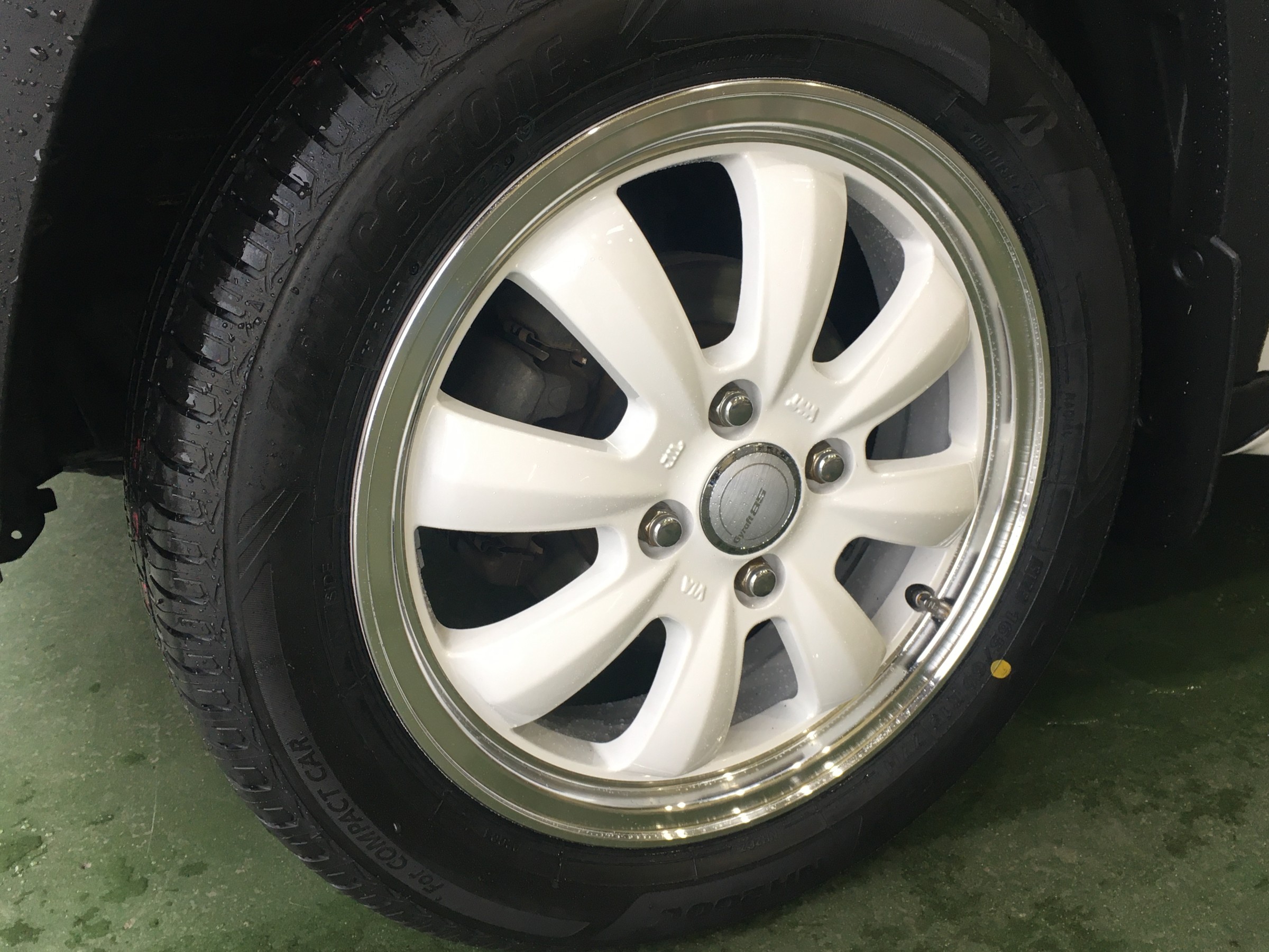 ホワイトボディにホワイトカラーが“映える”！！ | 店舗おススメ情報