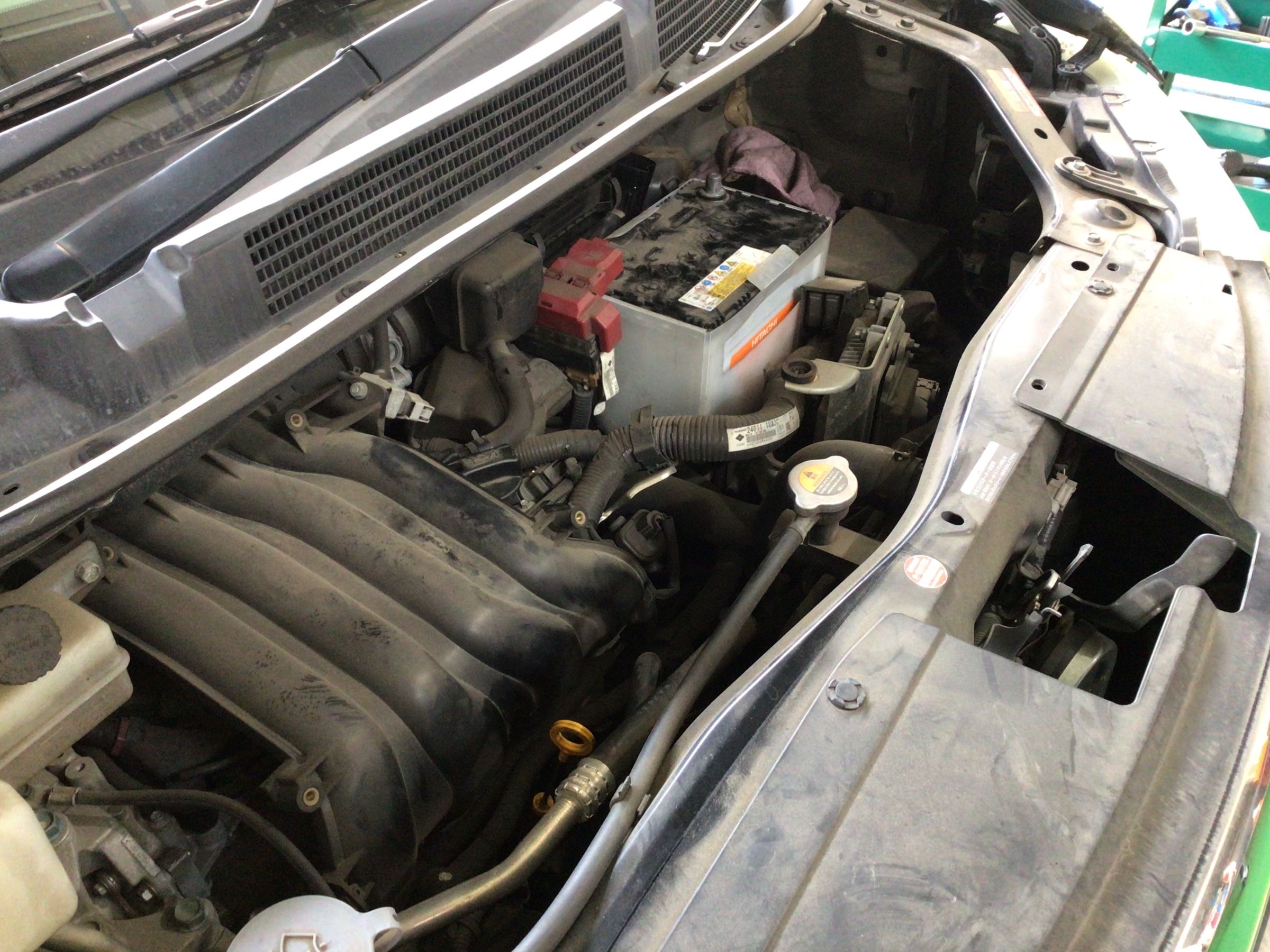 日産 セレナ バッテリー交換 積算時間リセット！ サービス事例 タイヤ館 122鳩ヶ谷 タイヤからはじまる、トータルカーメンテナンス タイヤ館グループ