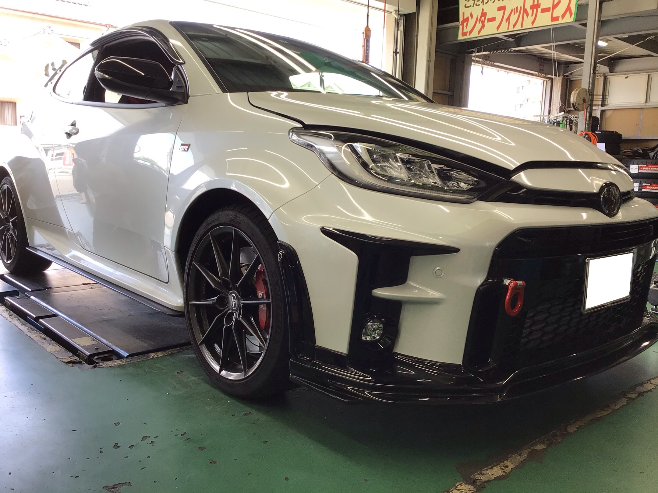 足廻り交換作業(HKS ハイパーマックスS) トヨタ・GRヤリス 足廻り交換作業(HKS ハイパーマックスS) トヨタ・GRヤリス