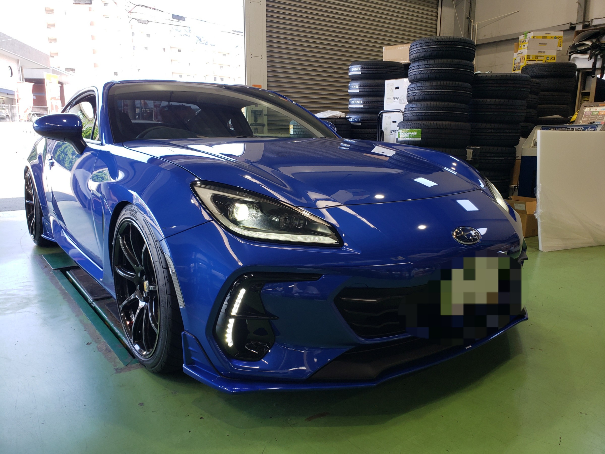 スバル BRZ ZD8 ブリッツ パワスロ取付しました | スバル BRZ | 技術サービス施工事例 | タイヤ館 福岡東 |  タイヤからはじまる、トータルカーメンテナンス タイヤ館グループ