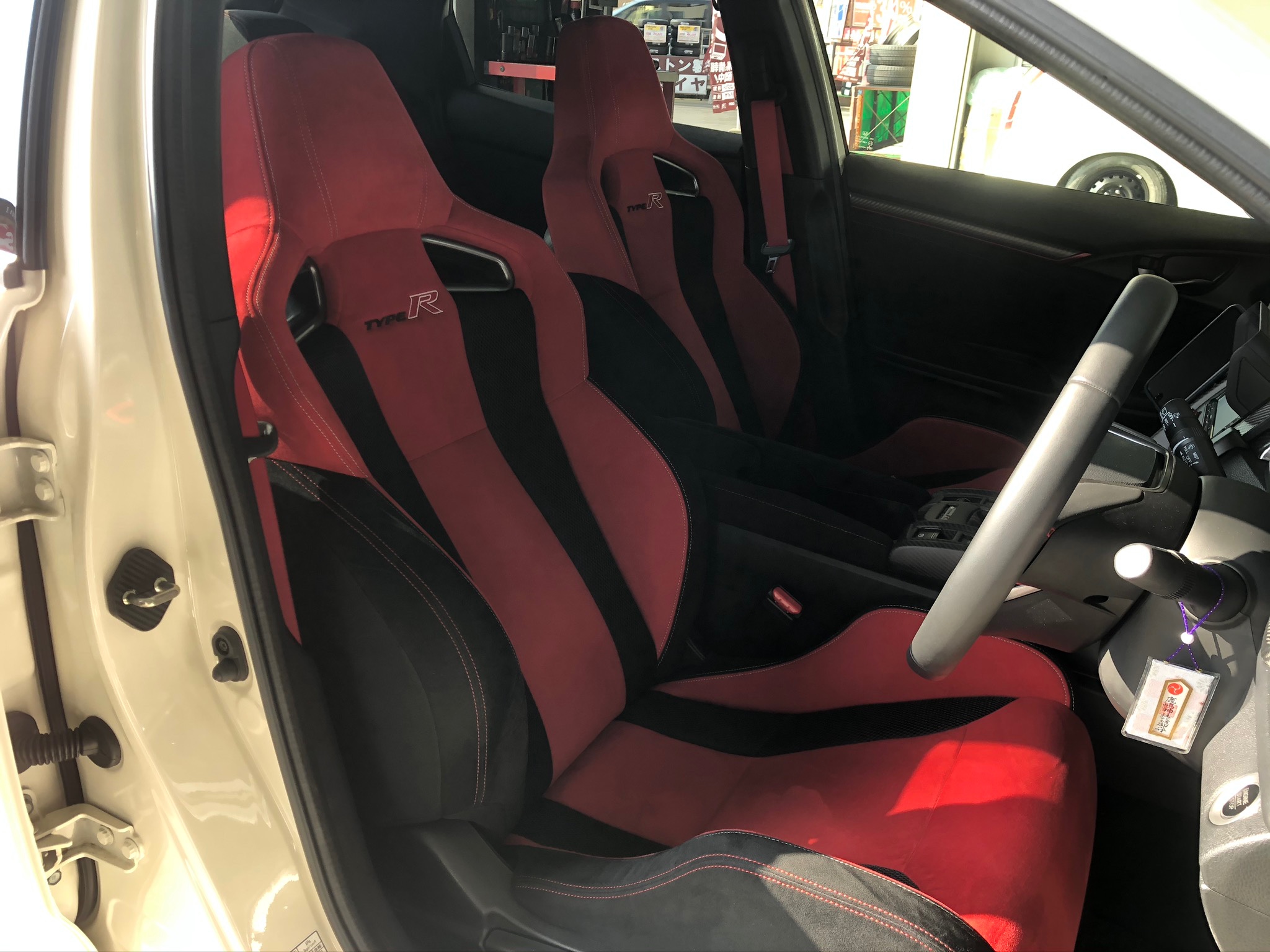 FK8 シビックタイプR レカロシート装着!(^^)! | 店舗おススメ