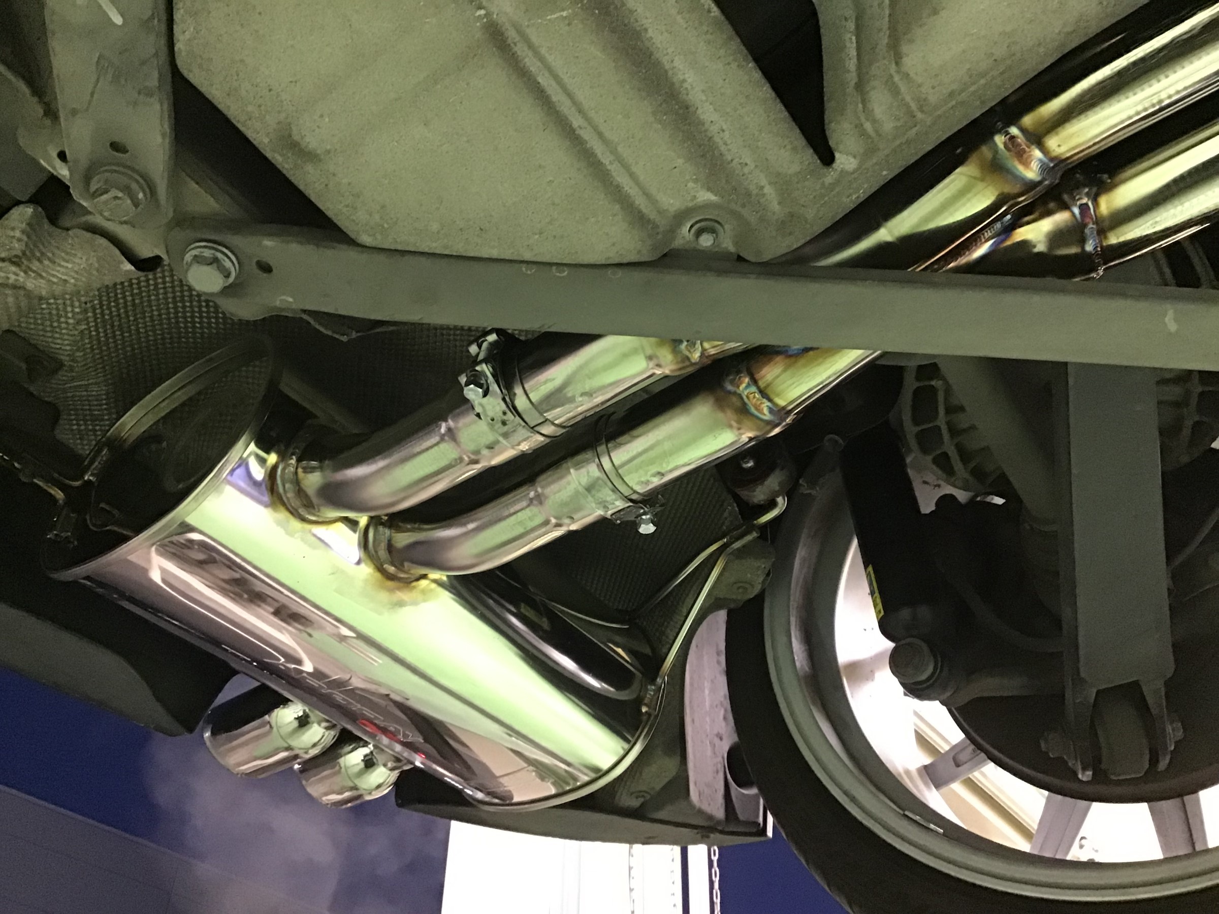 画像の車両はZ4です