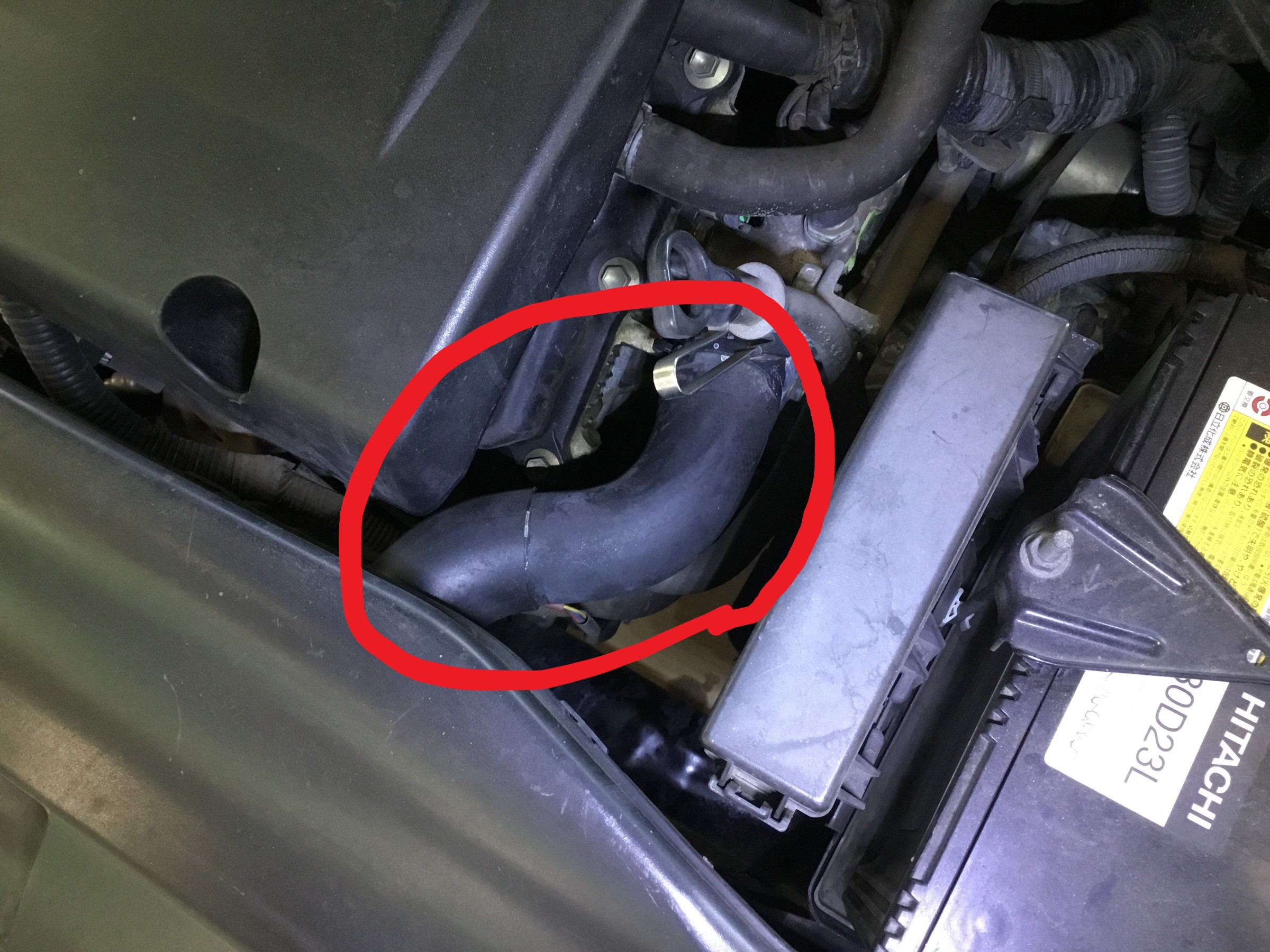 J31型ティアナ ラジエーターアッパーホース交換 日産 ティアナ その他 パーツ取付 各種用品取付 技術サービスブログ タイヤ館 鎌ヶ谷 千葉県のタイヤ カー用品ショップ タイヤからはじまる トータルカーメンテナンス タイヤ館グループ