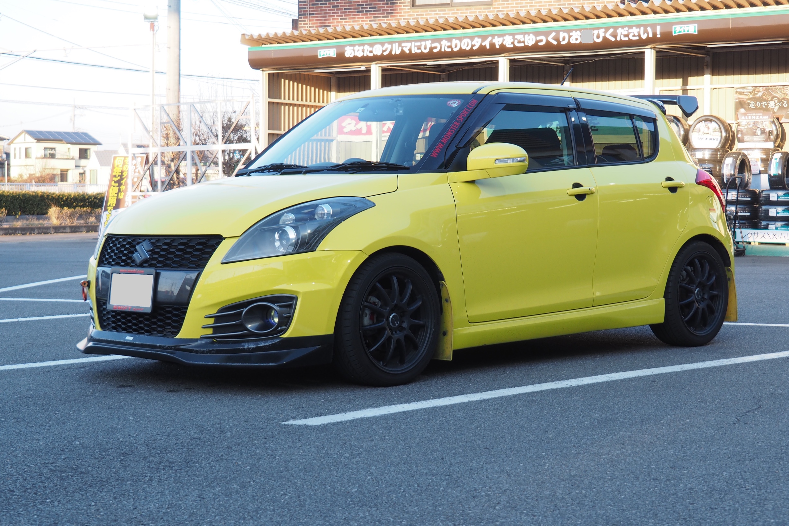 スイフトスポーツ ZC33S モンスタースポーツ ウィング取付 | スズキ