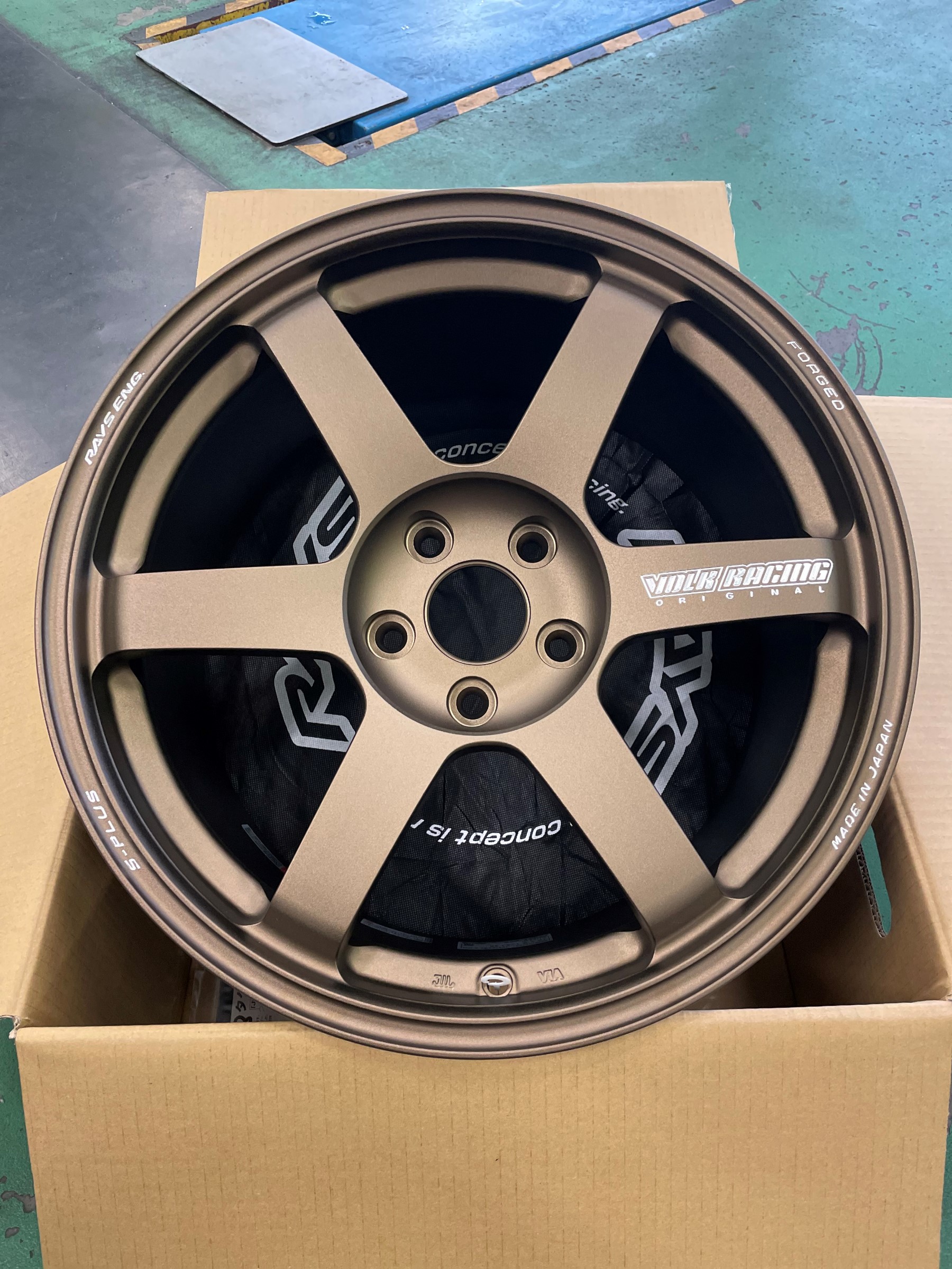 RAYS新作ホイール TE37 SAGA S-plus | 店舗おススメ情報