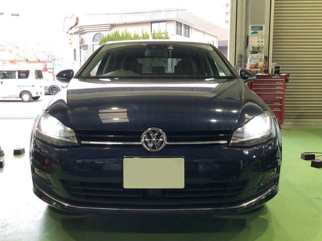 Volkswagen Golf7 の HID 純正交換タイプバルブ 交換をしましたっ！！ フォルクスワーゲン ゴルフ7 その他 パーツ取付  各種用品取付 技術サービス施工事例 タイヤ館 福岡東 タイヤからはじまる、トータルカーメンテナンス タイヤ館グループ