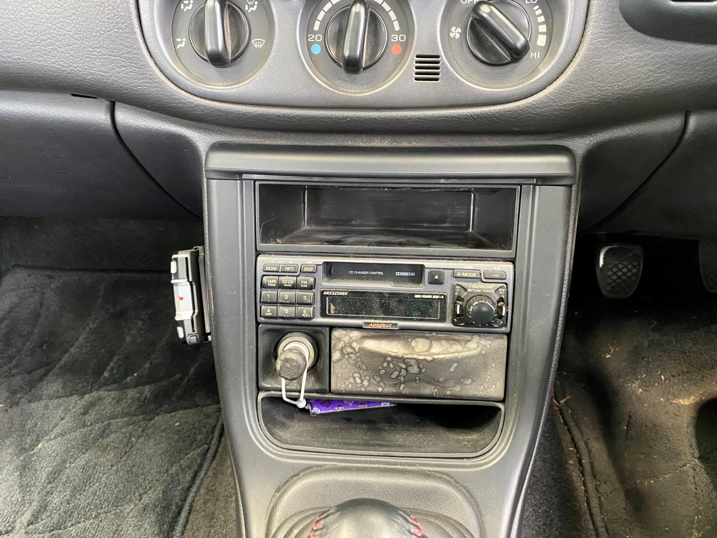 スバル インプレッサ Gc8 カーオーディオ交換 スバル インプレッサ Av ナビ機器 カー用品取付 Av商品取付 サービス事例 タイヤ館 うしく上柏田 茨城県のタイヤ カー用品ショップ タイヤからはじまる トータルカーメンテナンス タイヤ館グループ