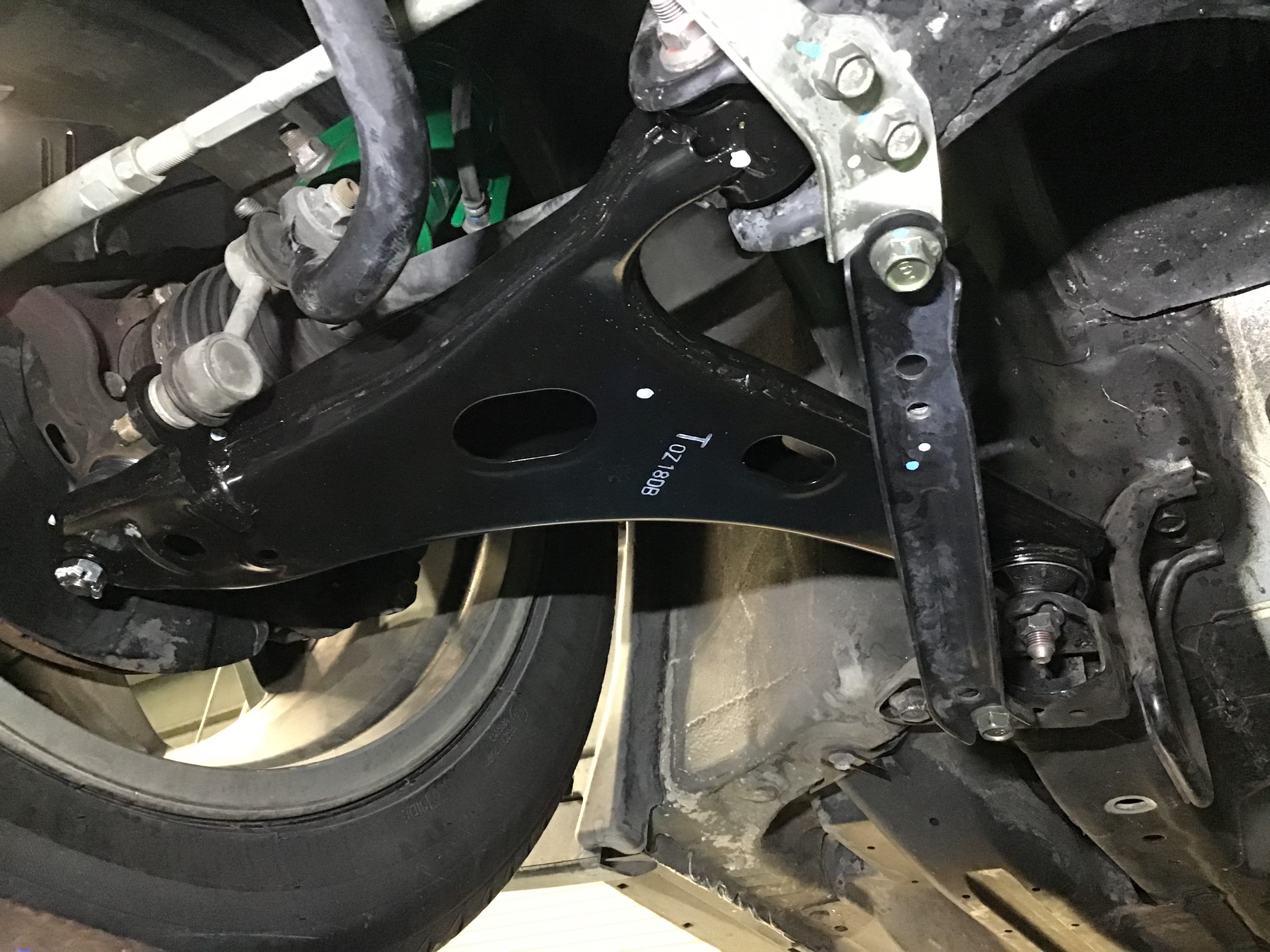 フォレスター DBA-sjg ロアアーム 左右 フロント スバル 純正