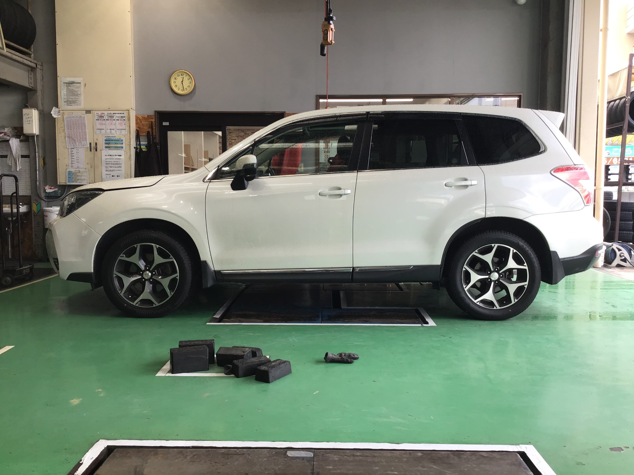 スバル フォレスター 足回りリフレッシュ スバル フォレスター その他 パーツ取付 足回り関係取付 取付 サービス事例 タイヤ館 松崎 タイヤからはじまる トータルカーメンテナンス タイヤ館グループ