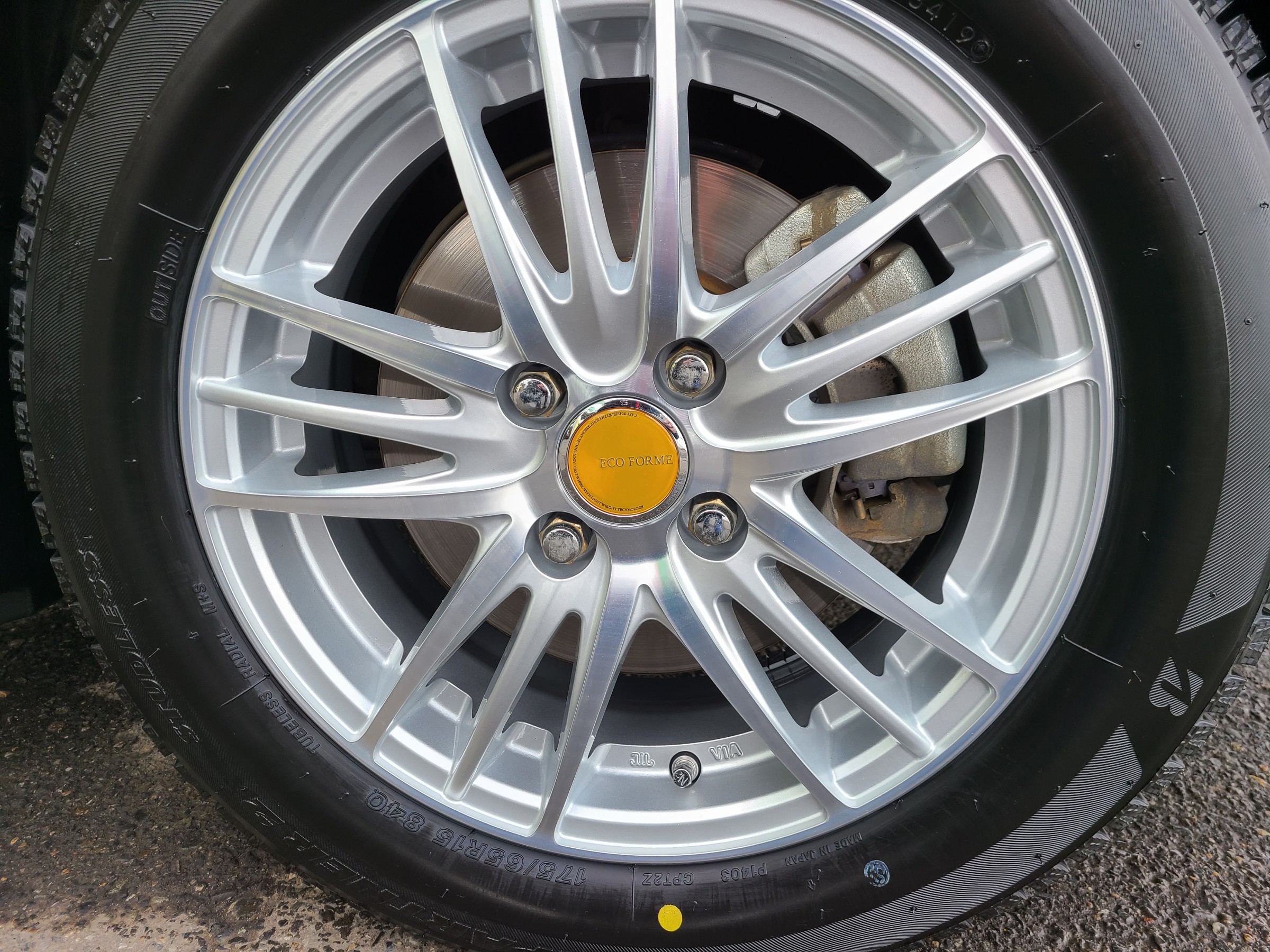 ポルテへ『ECO FORME CRS18』装着！ | 店舗おススメ情報 | タイヤ館