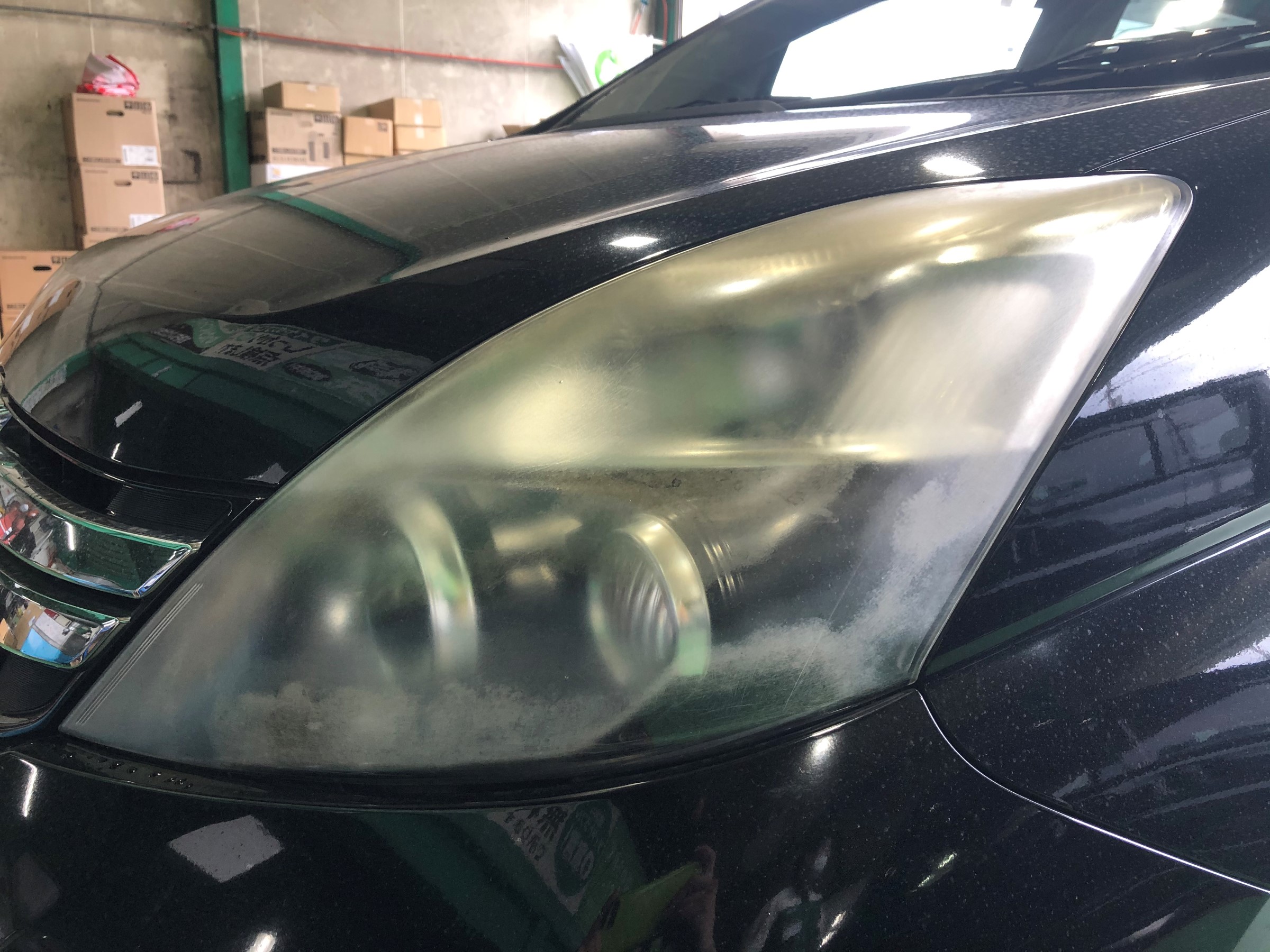 トヨタ アイシス ヘッドライトコーティング トヨタ アイシス メンテナンス商品 その他 メンテナンスグリーンパス発行 サービス事例 タイヤ館 新居浜 愛媛県のタイヤ カー用品ショップ タイヤからはじまる トータルカーメンテナンス タイヤ館グループ