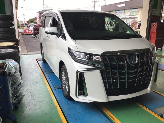 トヨタ アルファードhv Ayh30w Tein Flex A 車高調取付 トヨタ アルファード ハイブリッド その他 パーツ取付 足回り関係取付 サービス事例 タイヤ館 綾瀬 神奈川県のタイヤ カー用品ショップ タイヤからはじまる トータルカーメンテナンス