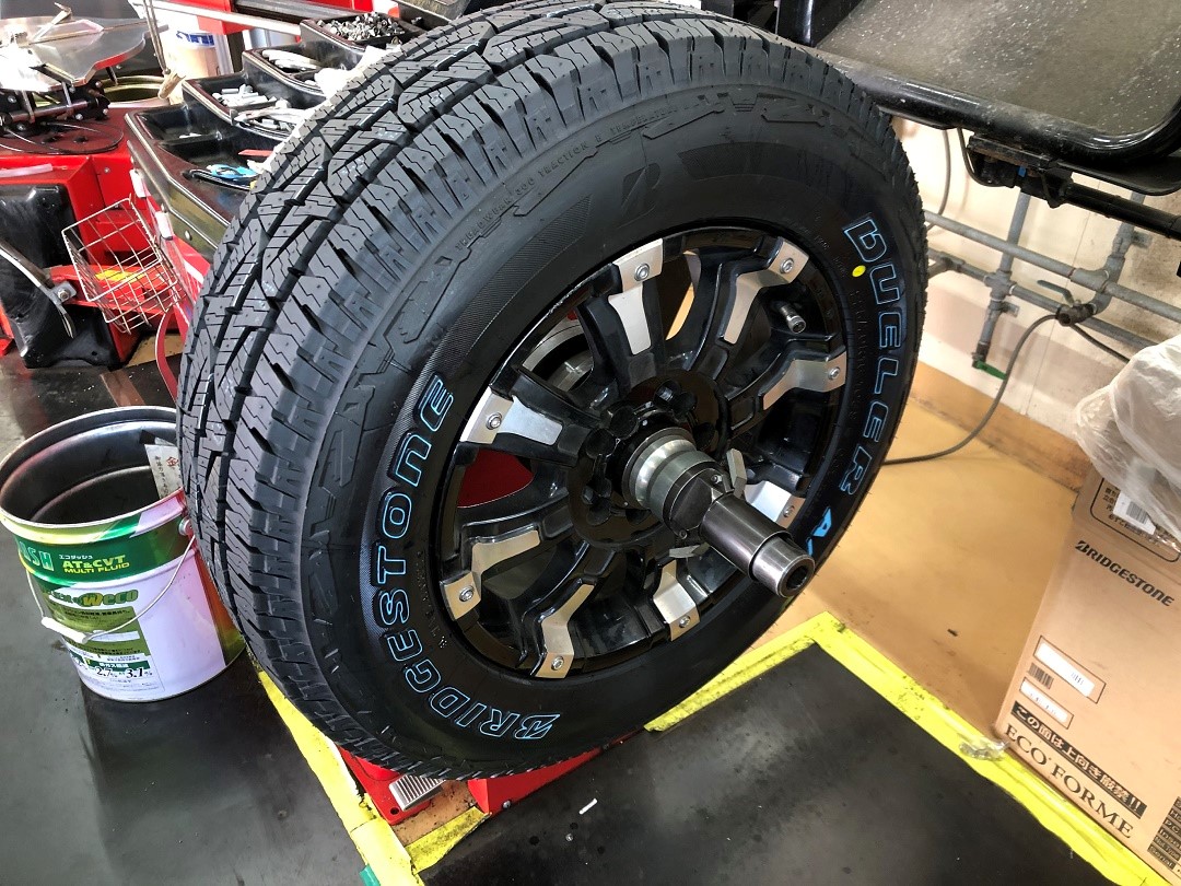タイヤ交換対象】ミツビシ デリカD:5 CV4W/CV2W 2WD MID シュナイダー