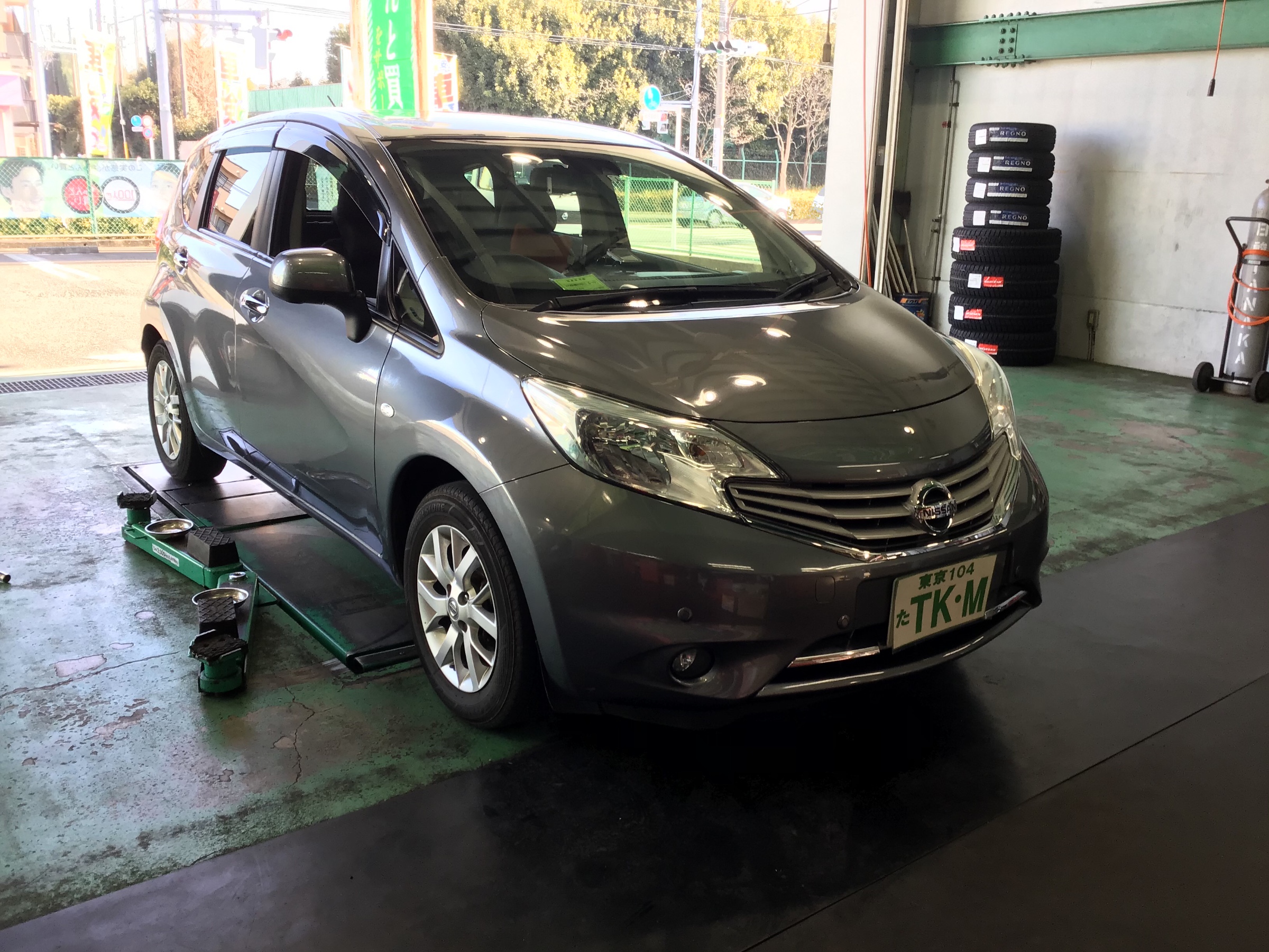 ニッサン ノート 車検整備 日産 ノート その他 その他 車検 サービス事例 タイヤ館 町田 東京都のタイヤ カー用品ショップ タイヤからはじまる トータルカーメンテナンス タイヤ館グループ