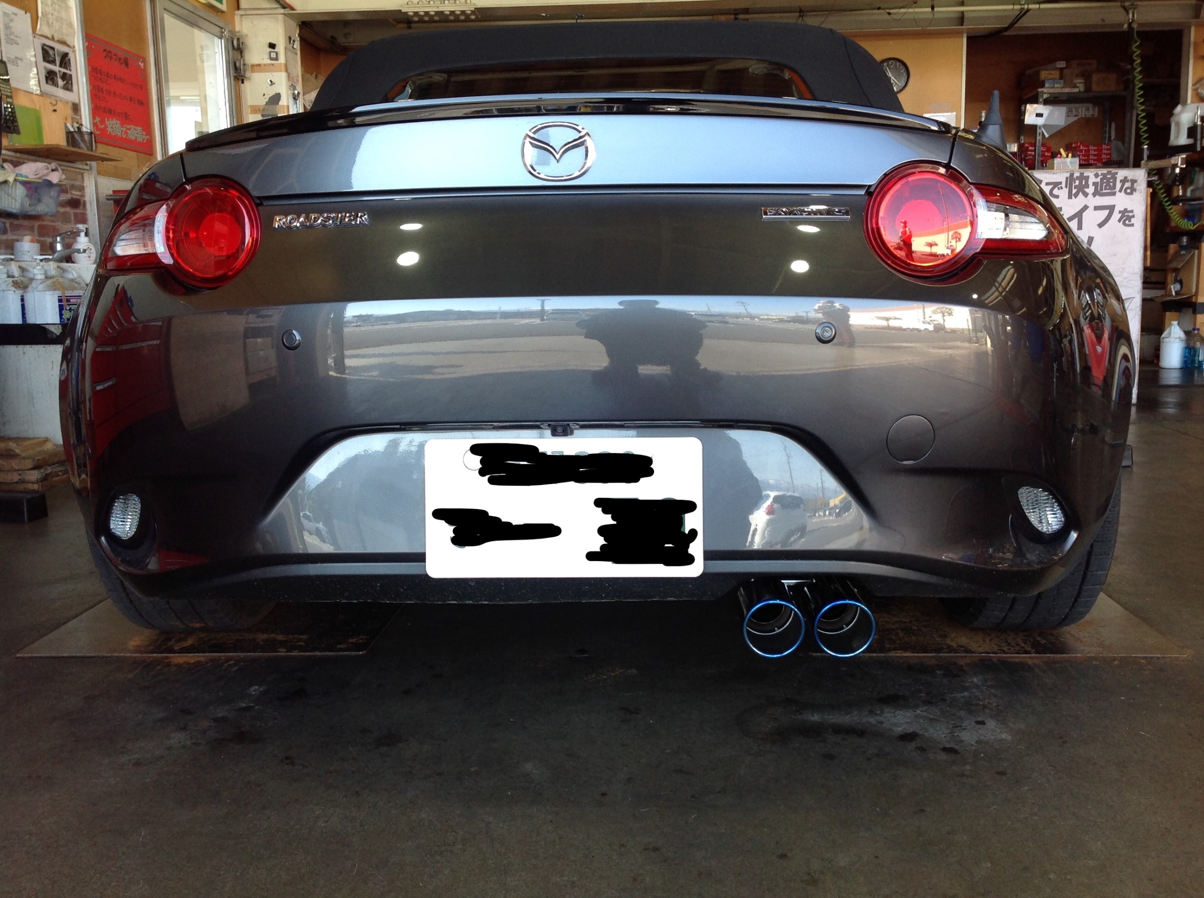 NDロードスター Rマジックマフラー取付 | 店舗おススメ情報 | タイヤ館