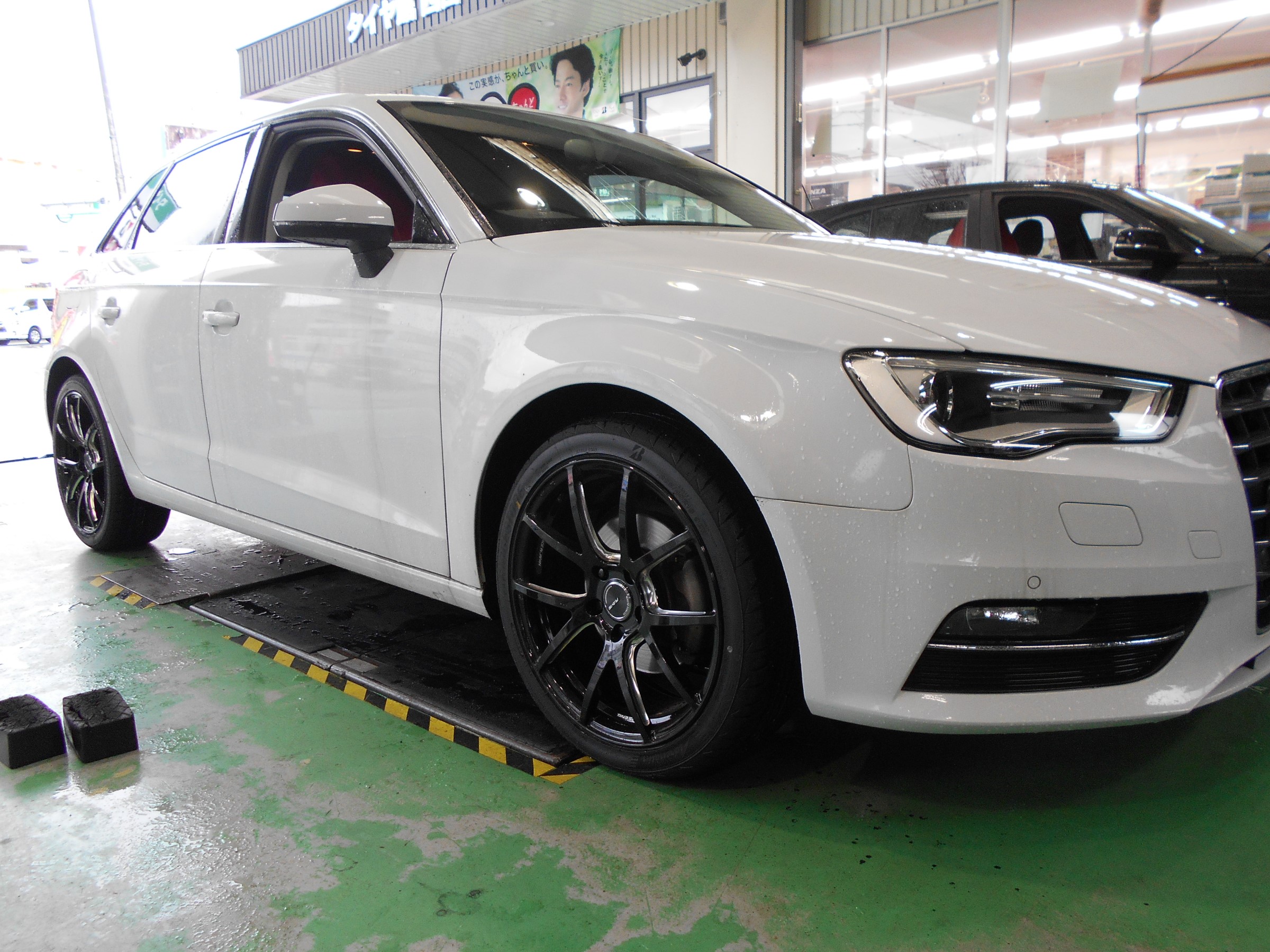 Audi A3 ホイール取り付け | アウディ A3 ホイール タイヤ・ホイール