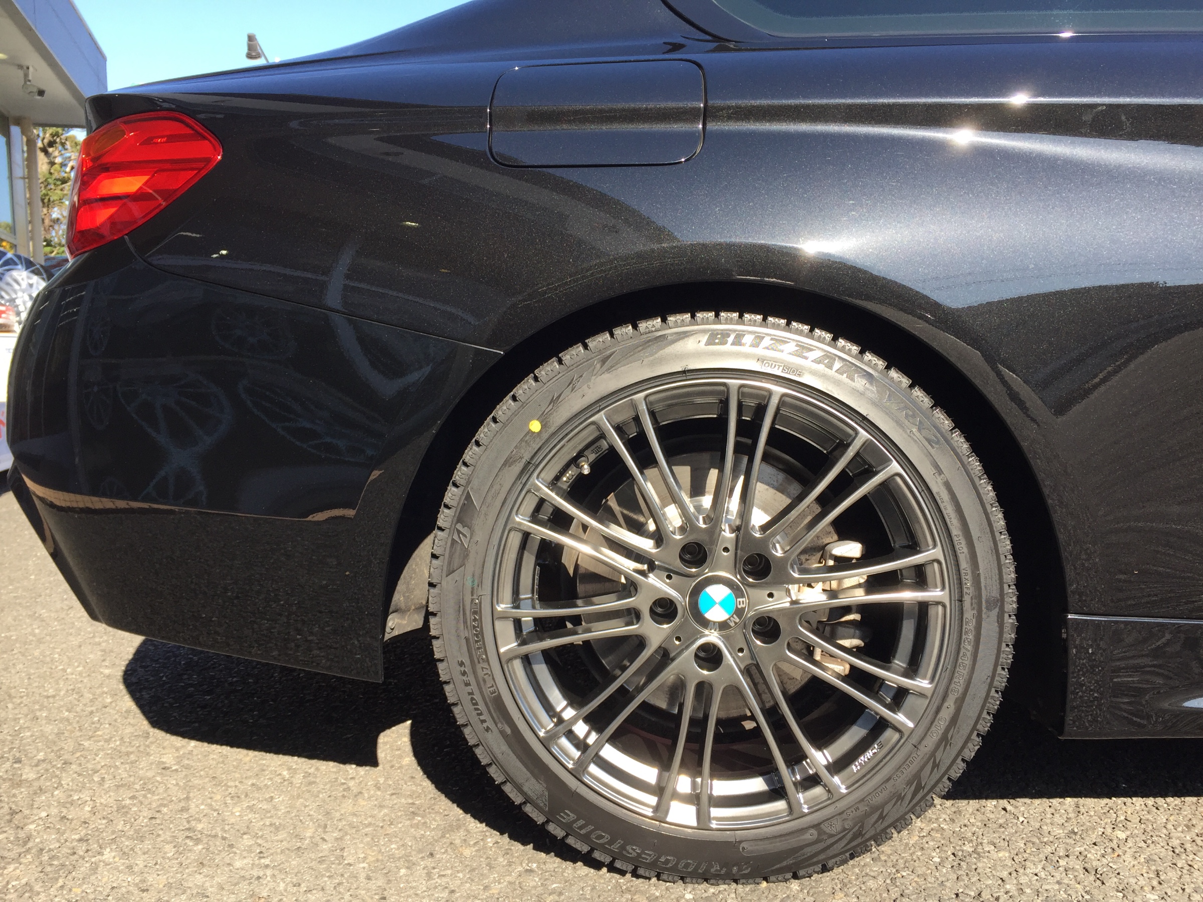 BMW 435i ホイールセット取り付け | 店舗おススメ情報 | タイヤ BMW 435i ホイールセット取り付け | 店舗おススメ情報 | タイヤ