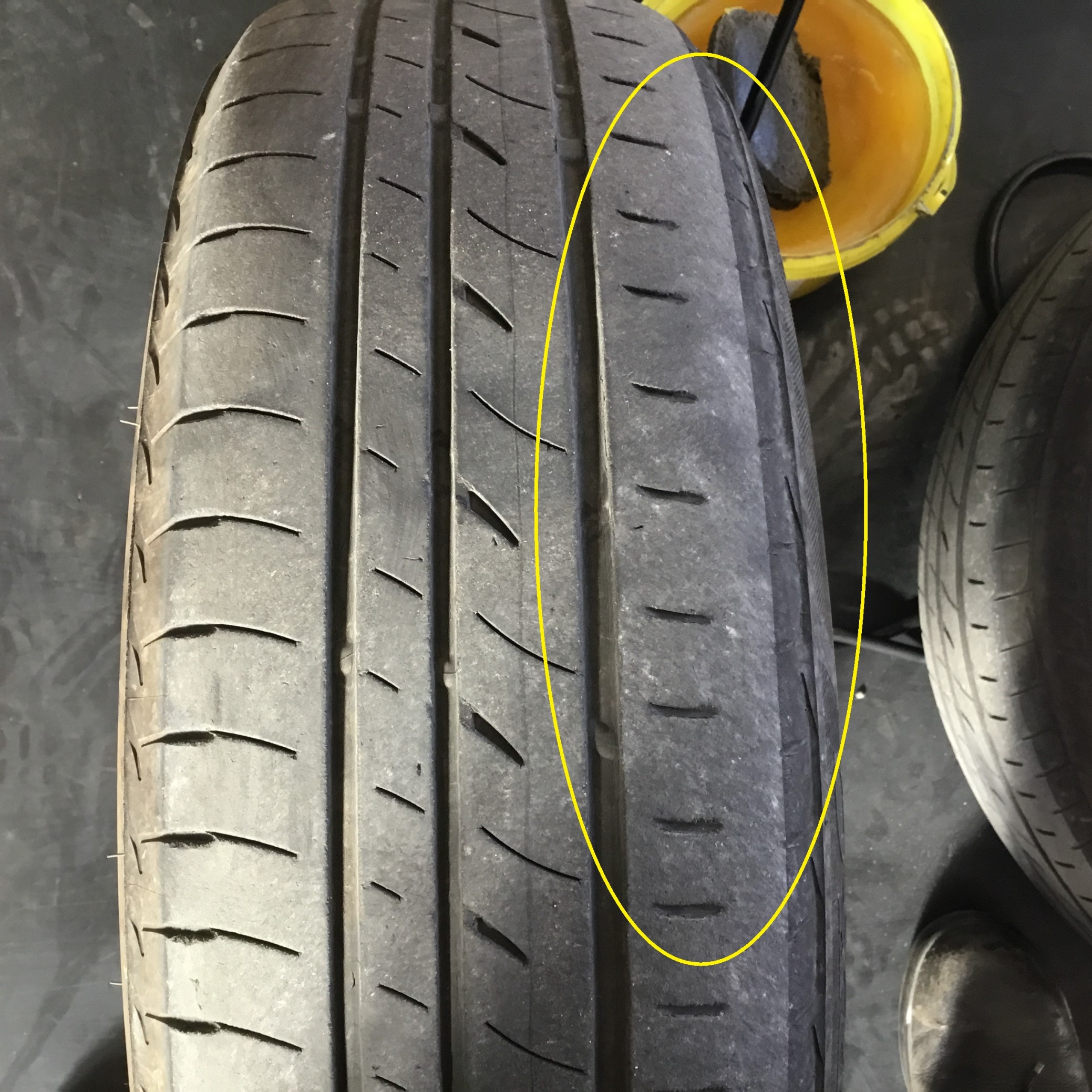 GP1フィットハイブリッド+タイヤ交換+防錆コート+アライメント施工