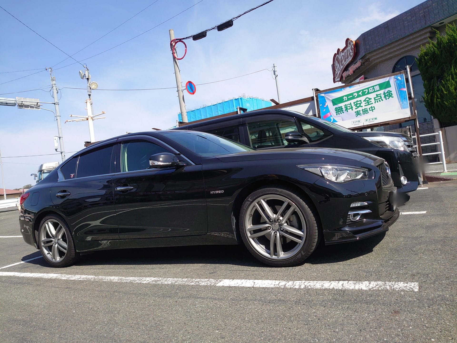 Yv37 スカイライン タナベnf210 装着しました 日産 スカイライン その他 パーツ取付 サスペンション取付 技術サービス施工事例 タイヤ館 福岡東 タイヤからはじまる トータルカーメンテナンス タイヤ館グループ