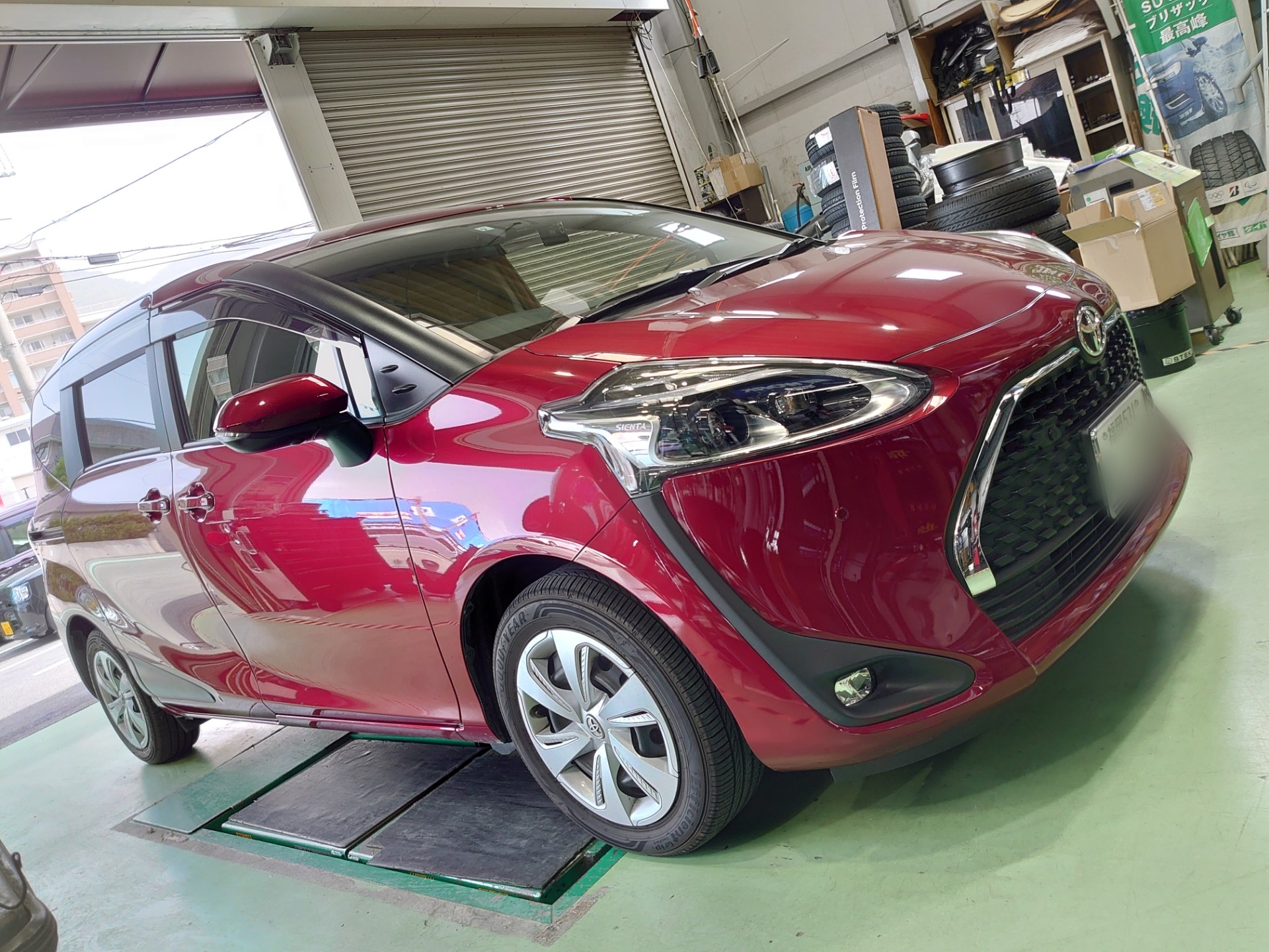 シエンタ に Layered Sound レイヤードサウンド ４チャンネル Cチューンアップウーファー取り付けしました トヨタ シエンタ Av ナビ機器 カー用品取付 Av商品取付 技術サービス施工事例 タイヤ館 福岡東 タイヤからはじまる トータルカーメンテナンス