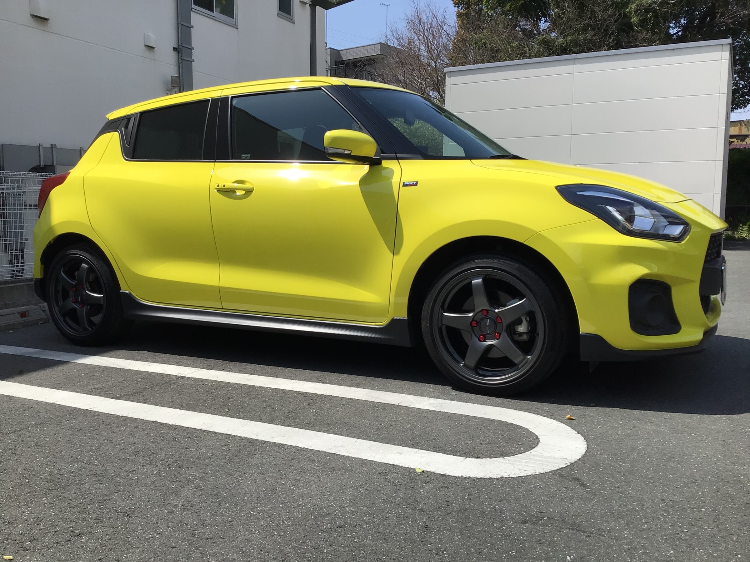 ホイール交換】スイフトスポーツZC33S エンケイPF05を取付しました