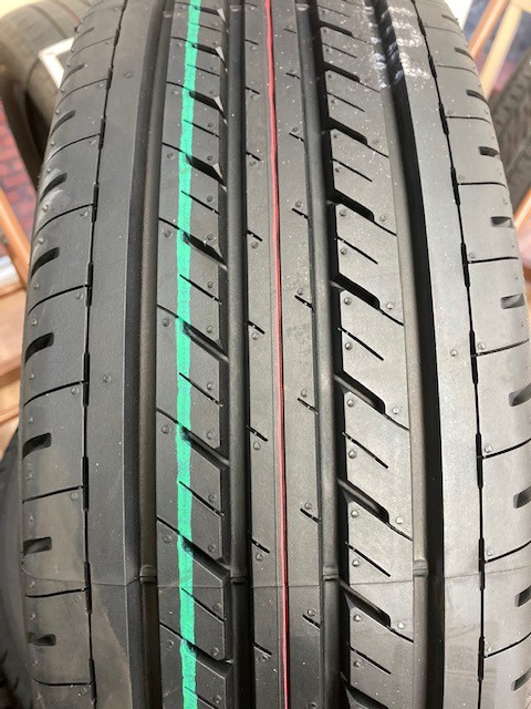 ブリヂストンタイヤ GL-R 215/65R16C 109/107R 展示中 | トヨタ