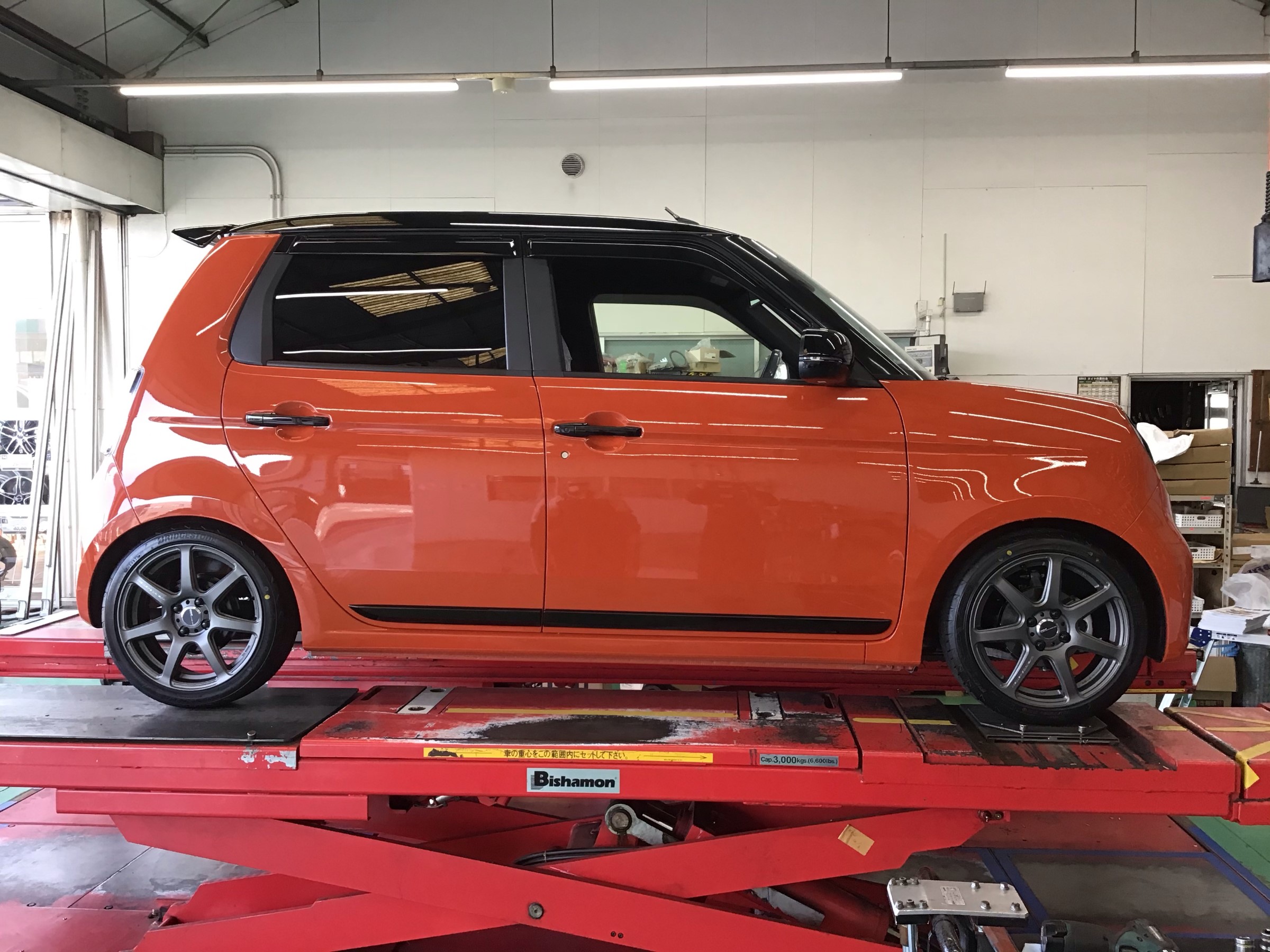 ｎ ｏｎｅ ６ｍｔ ホイールセットお取り付け編 ホンダ N One ホイール タイヤ ホイール関連 タイヤ ホイール交換 お客様取り付けブログ タイヤ館 水戸けやき台 茨城県のタイヤ カー用品ショップ タイヤからはじまる トータルカーメンテナンス タイヤ館