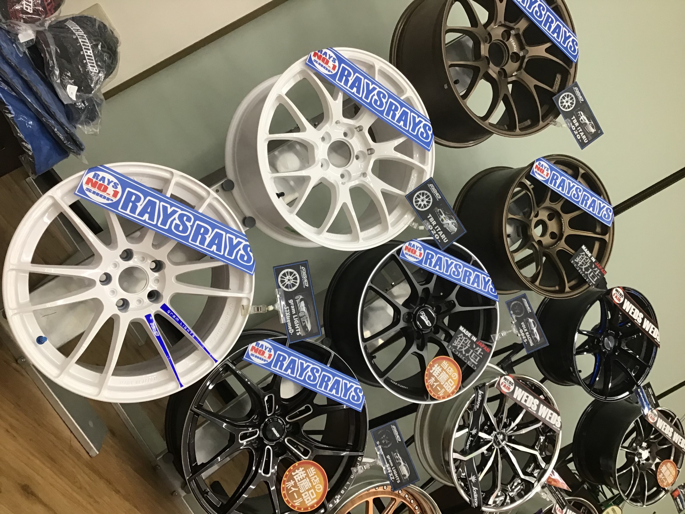 ホイールイベントまであと２日です スタッフ日記 タイヤ館 県庁前 新潟県のタイヤ カー用品ショップ タイヤからはじまる トータルカーメンテナンス タイヤ館グループ