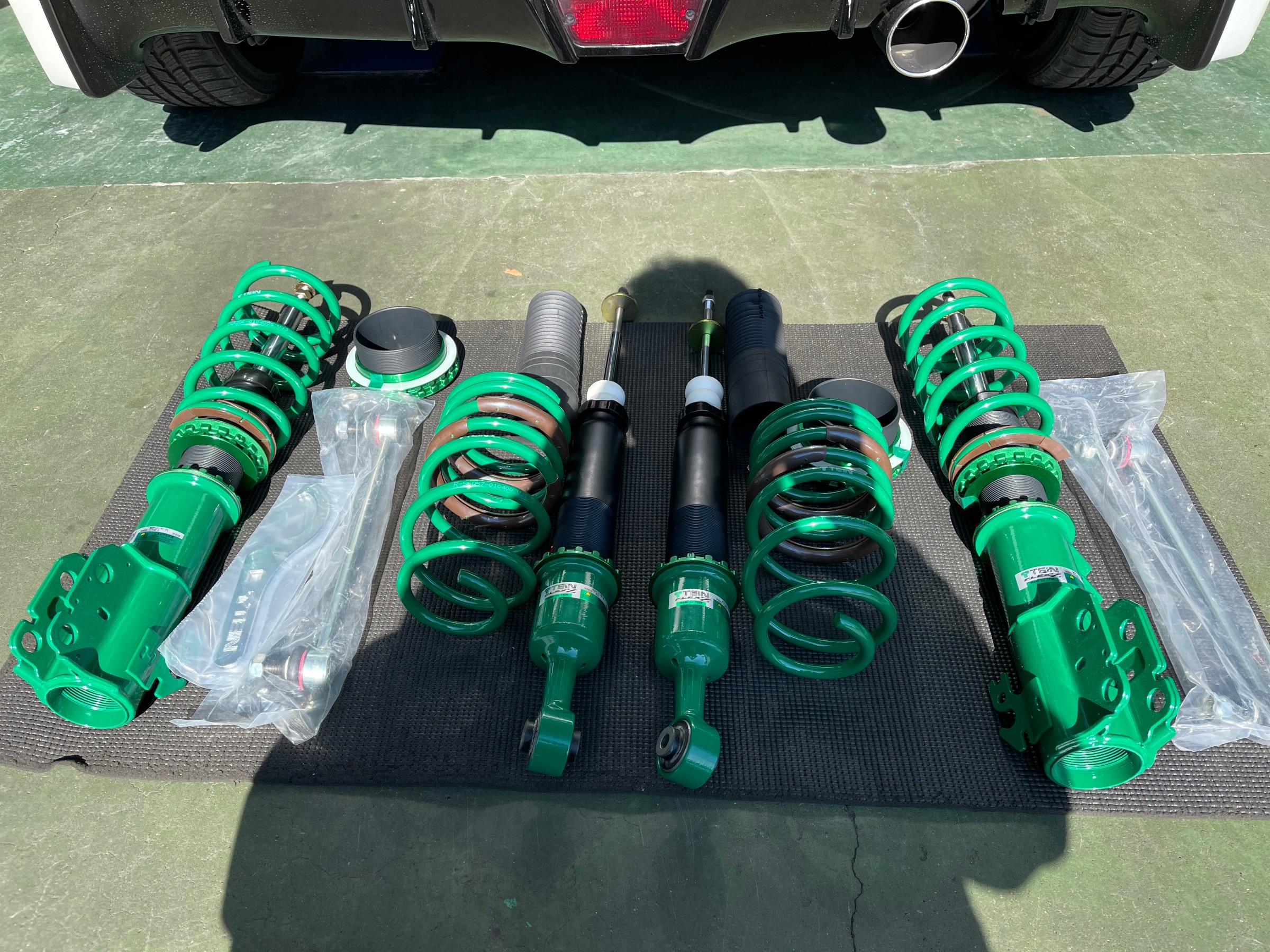 Vitz GR SPORT TEIN FLEZ Z装着確認！ | 店舗おススメ情報 | タイヤ館