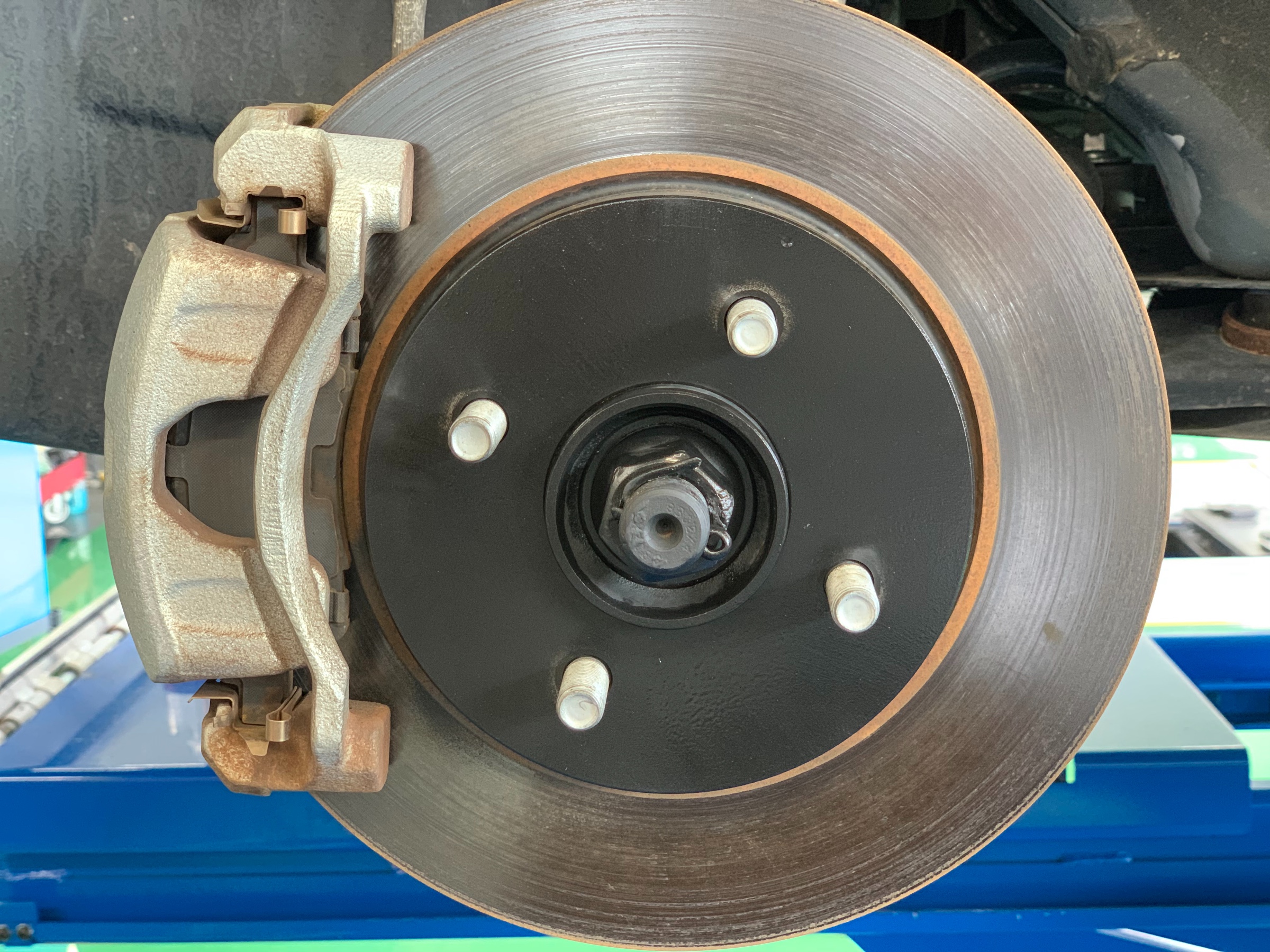 ハブ After フロント