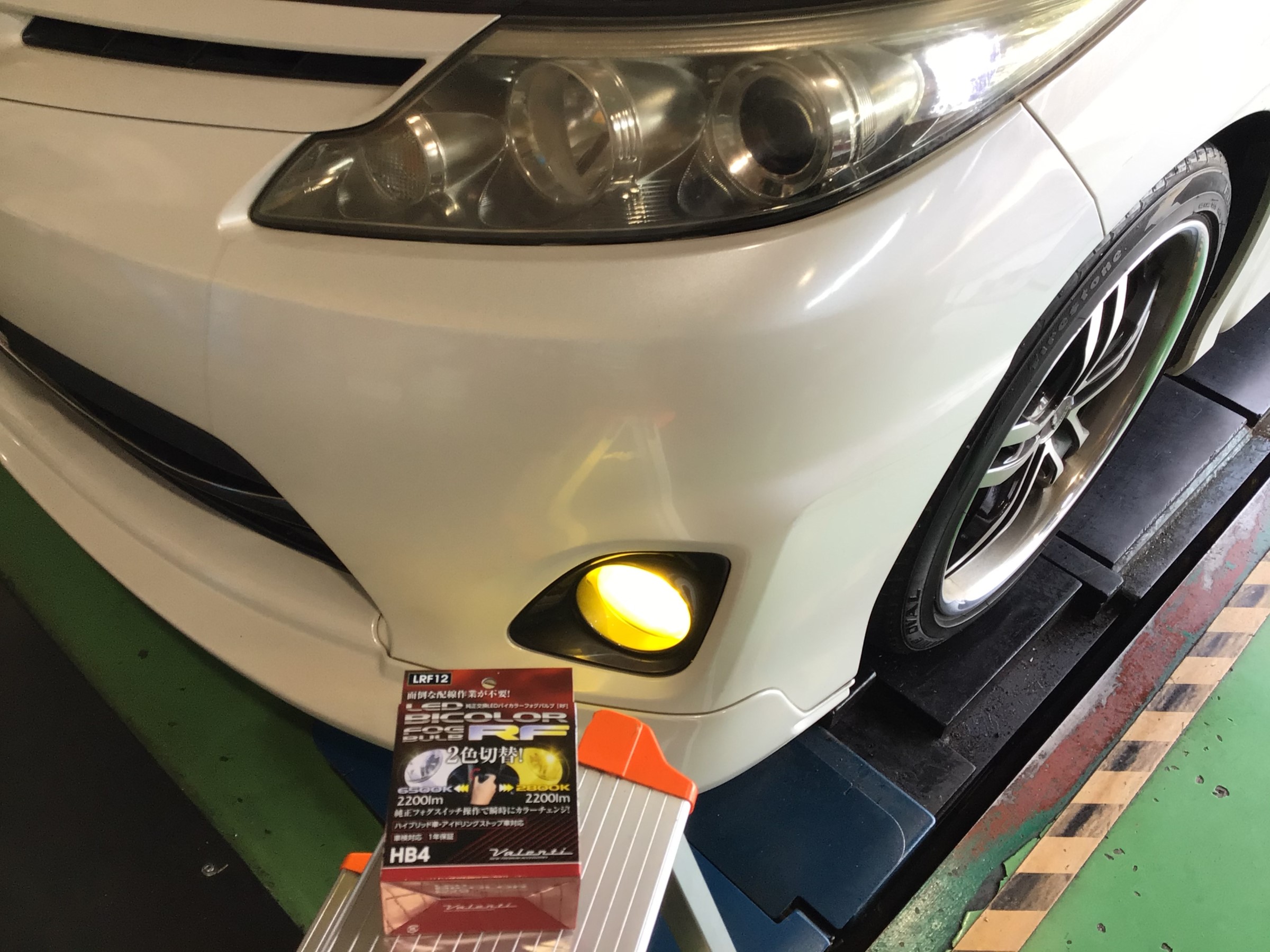 期間限定 Acr Mcr 0w エスティマ トヨタ 品番 1818 Flaxy フロアマット カロ Karo Ff 4wd 03年05月 06年01月 フットレスト 有 アクセサリー