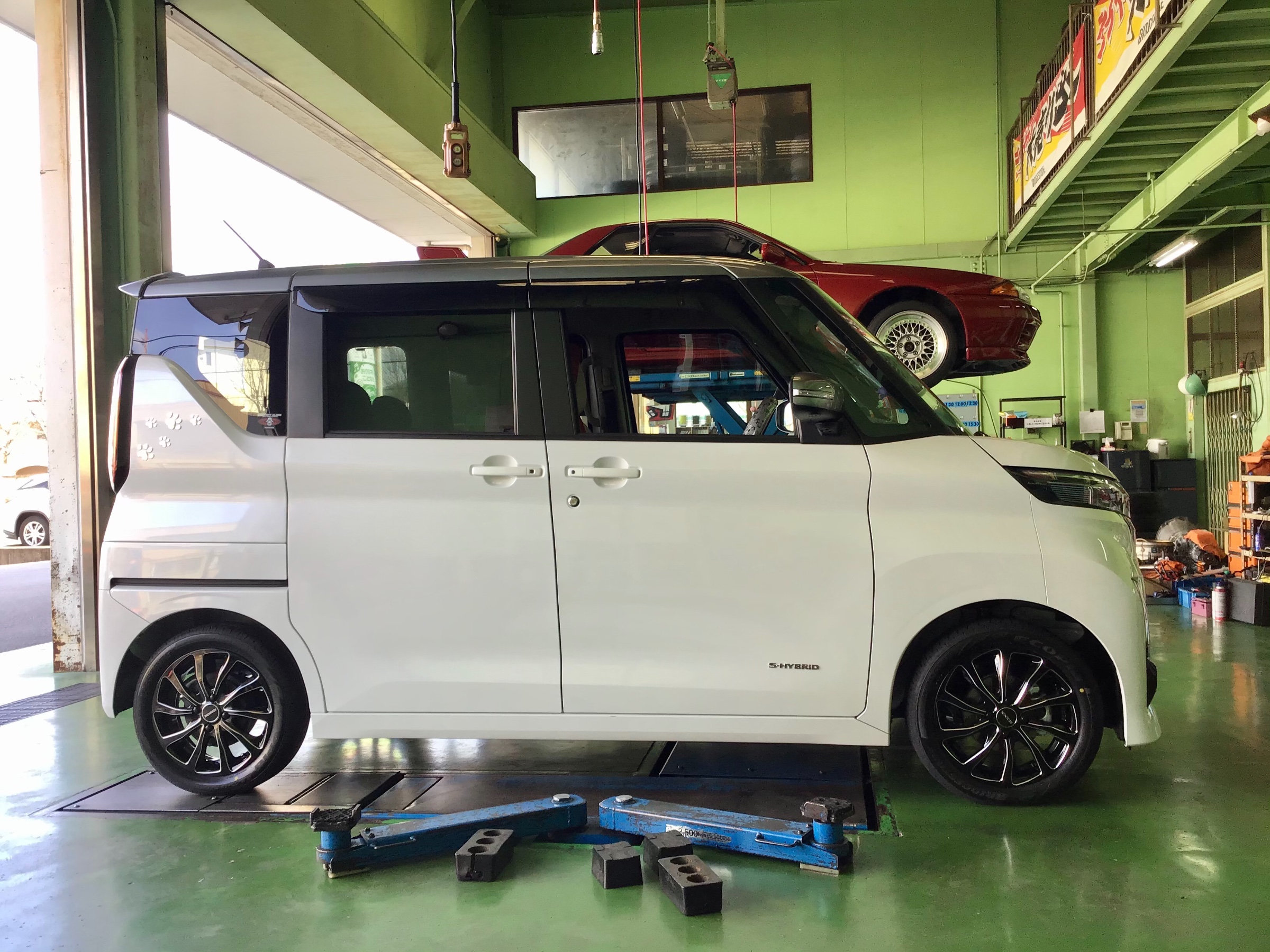 日産ルークス タイヤホイール交換 | 店舗おススメ情報 | タイヤ館