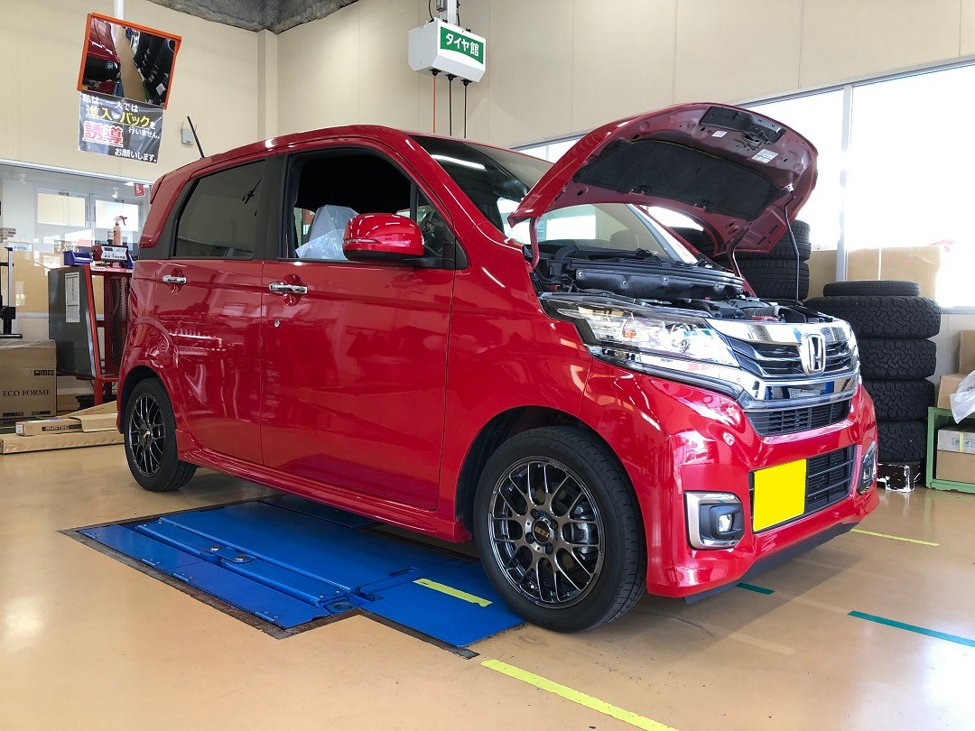 N Wgnで足回り交換と補強パーツ取付 ホンダ N Wgnカスタム サービス事例 タイヤ館 西横浜 タイヤからはじまる トータルカーメンテナンス タイヤ館グループ