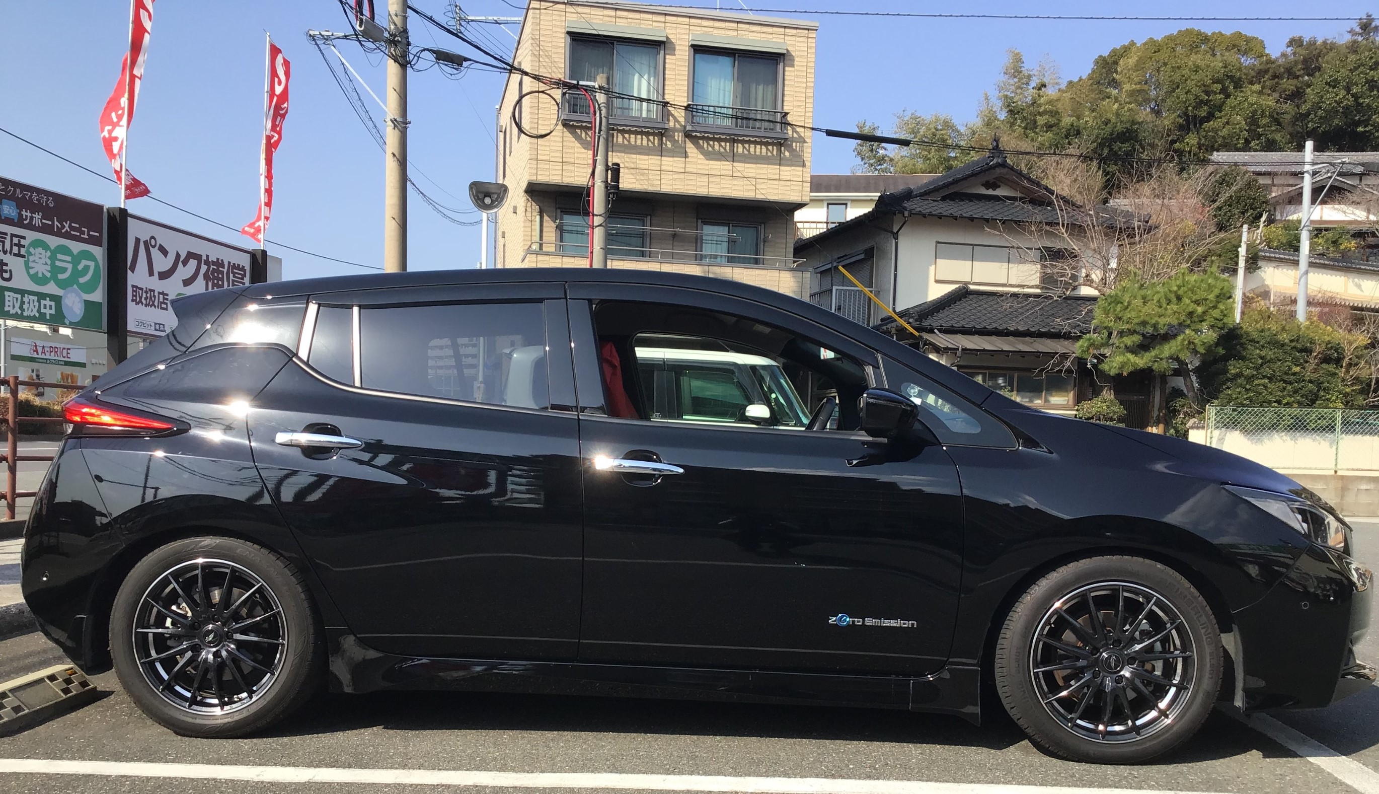 ニッサン リーフ 足回りカスタム 日産 リーフ その他 パーツ取付 足回り関係取付 取付 サービス事例 タイヤ館 松崎 タイヤからはじまる トータルカーメンテナンス タイヤ館グループ
