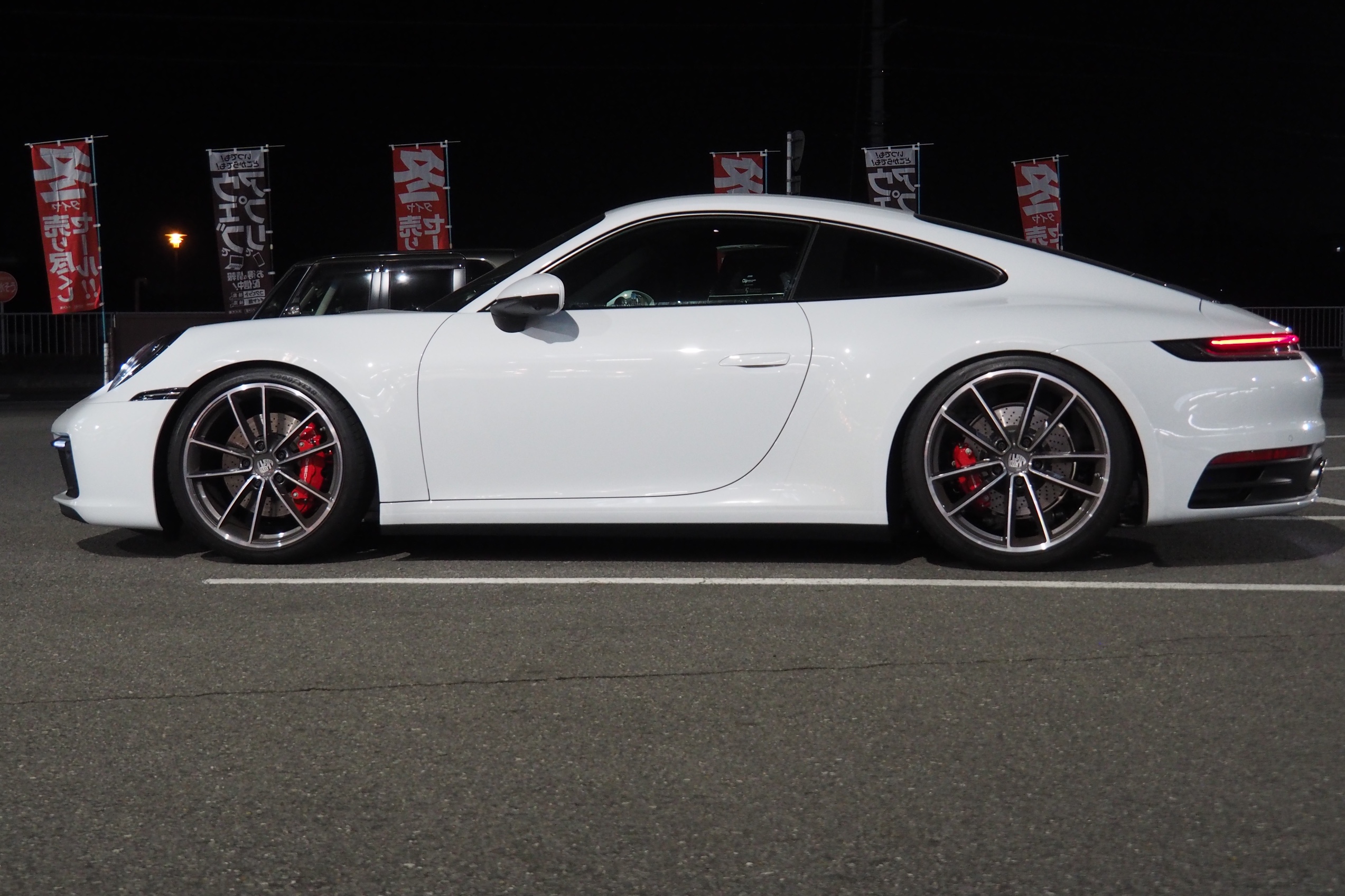 ポルシェ911（992） KW HASキット 取付 | 店舗おススメ