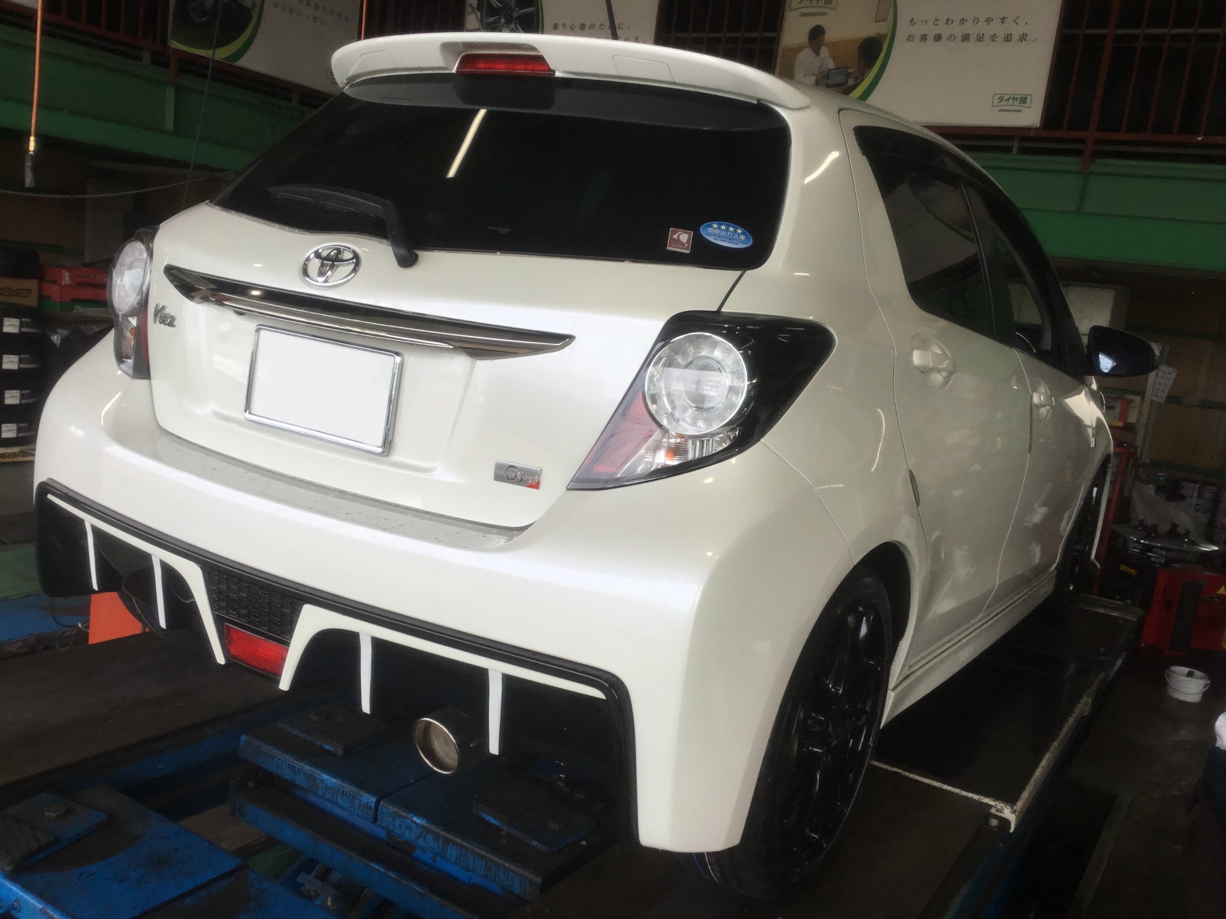 130系ヴィッツG´s、夏タイヤ交換！ | トヨタ ヴィッツRS G's タイヤ
