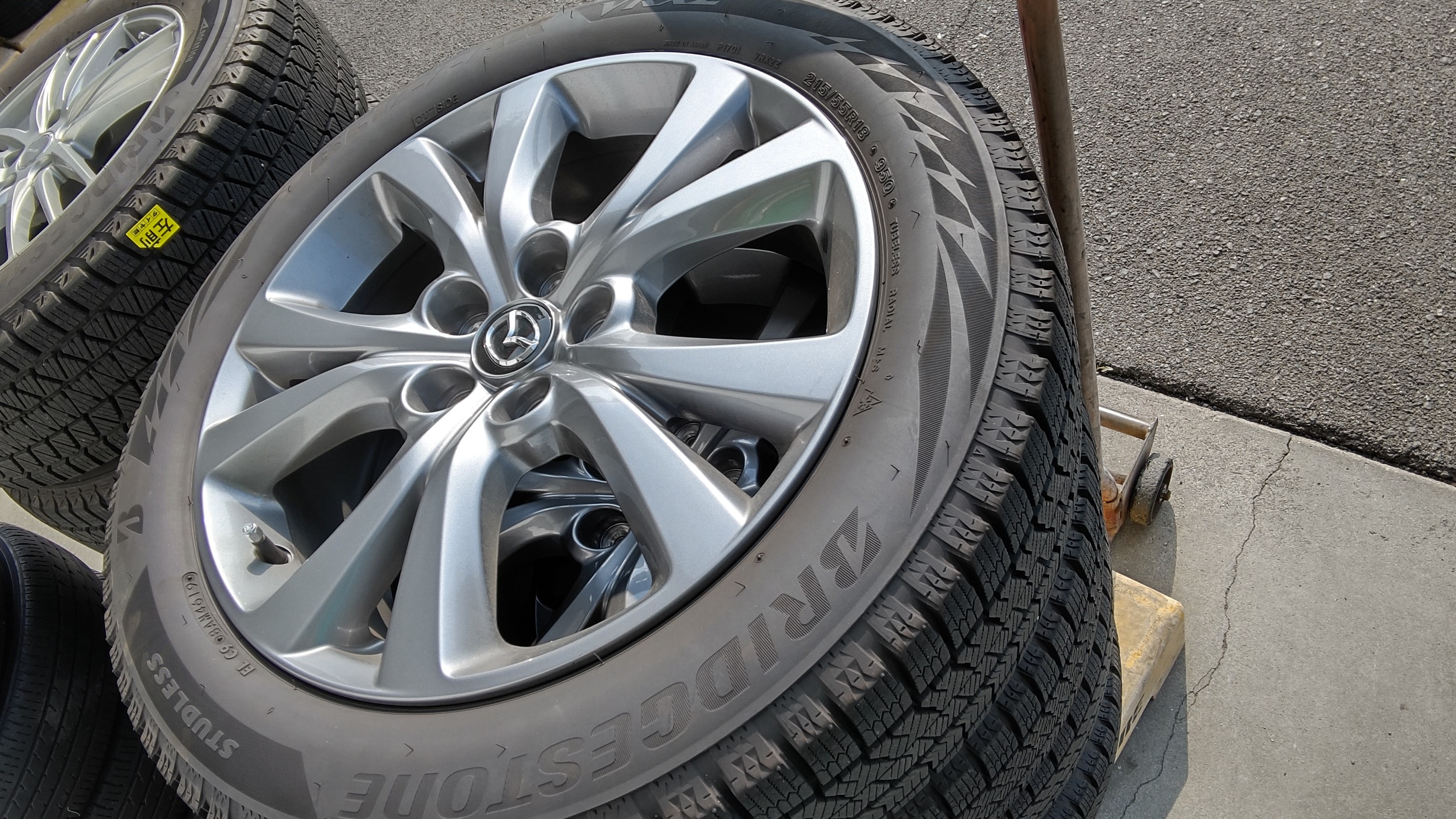 CX-30のスタッドレスタイヤから夏用タイヤに戻しました。 | 店舗